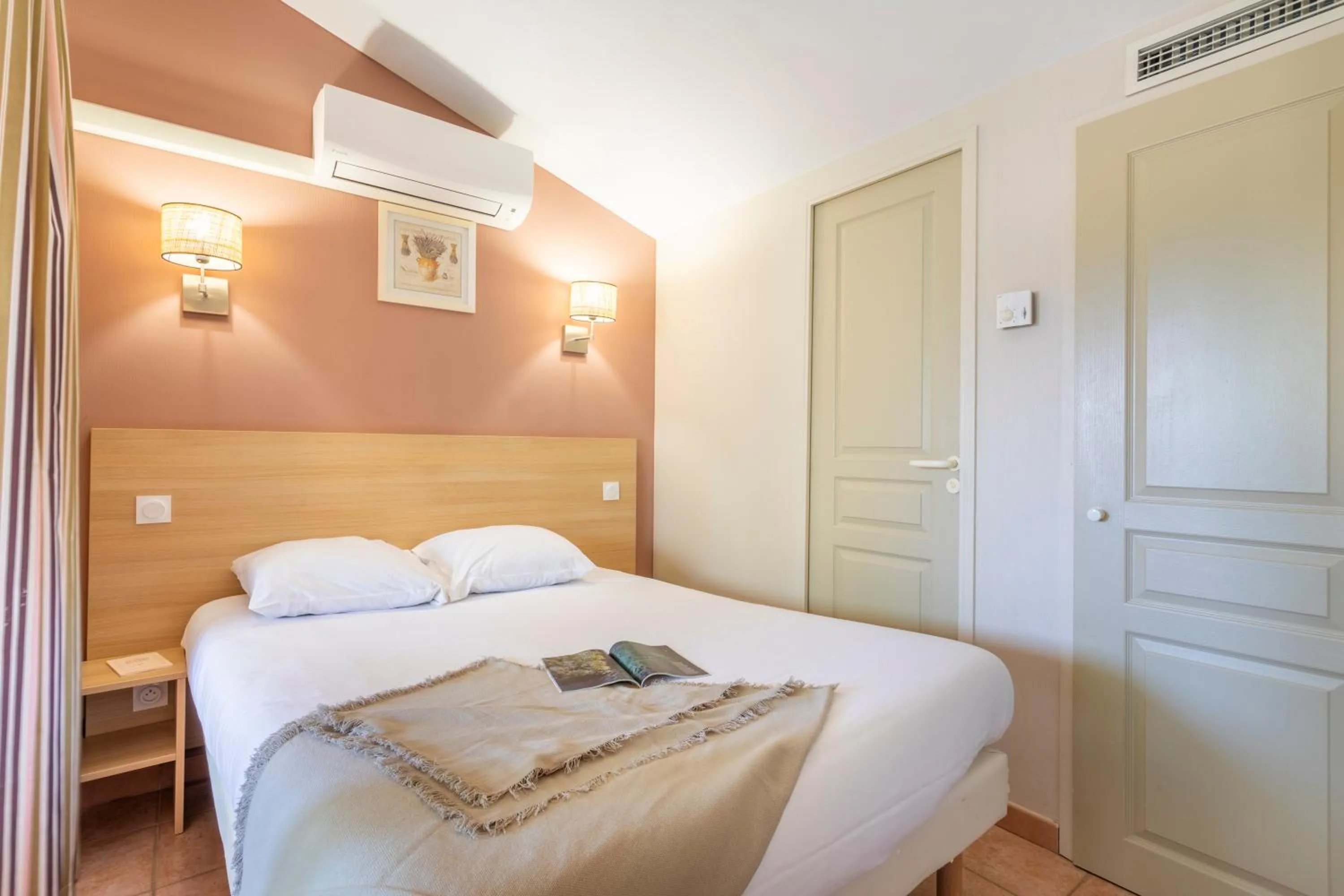 Bed in Résidence Pierre & Vacances le Hameau de la Pinède