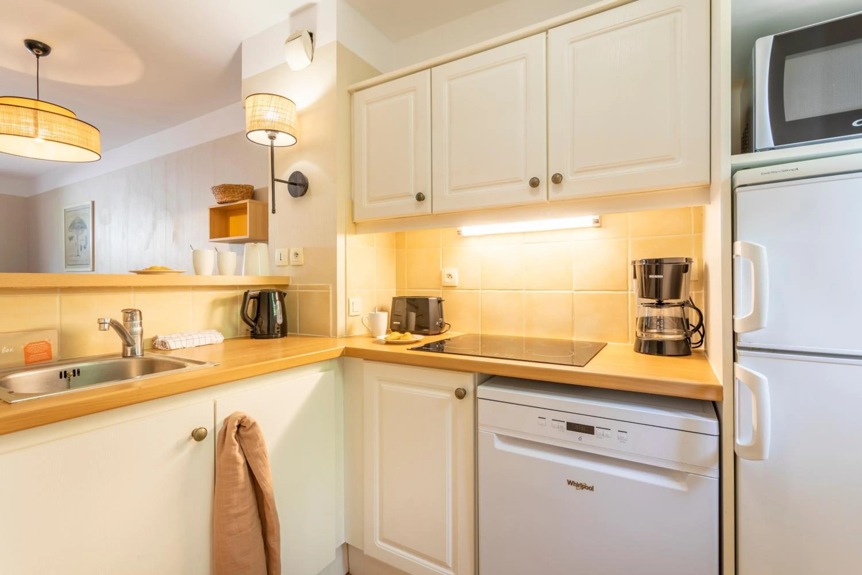 Coffee/tea facilities in Résidence Pierre & Vacances le Hameau de la Pinède