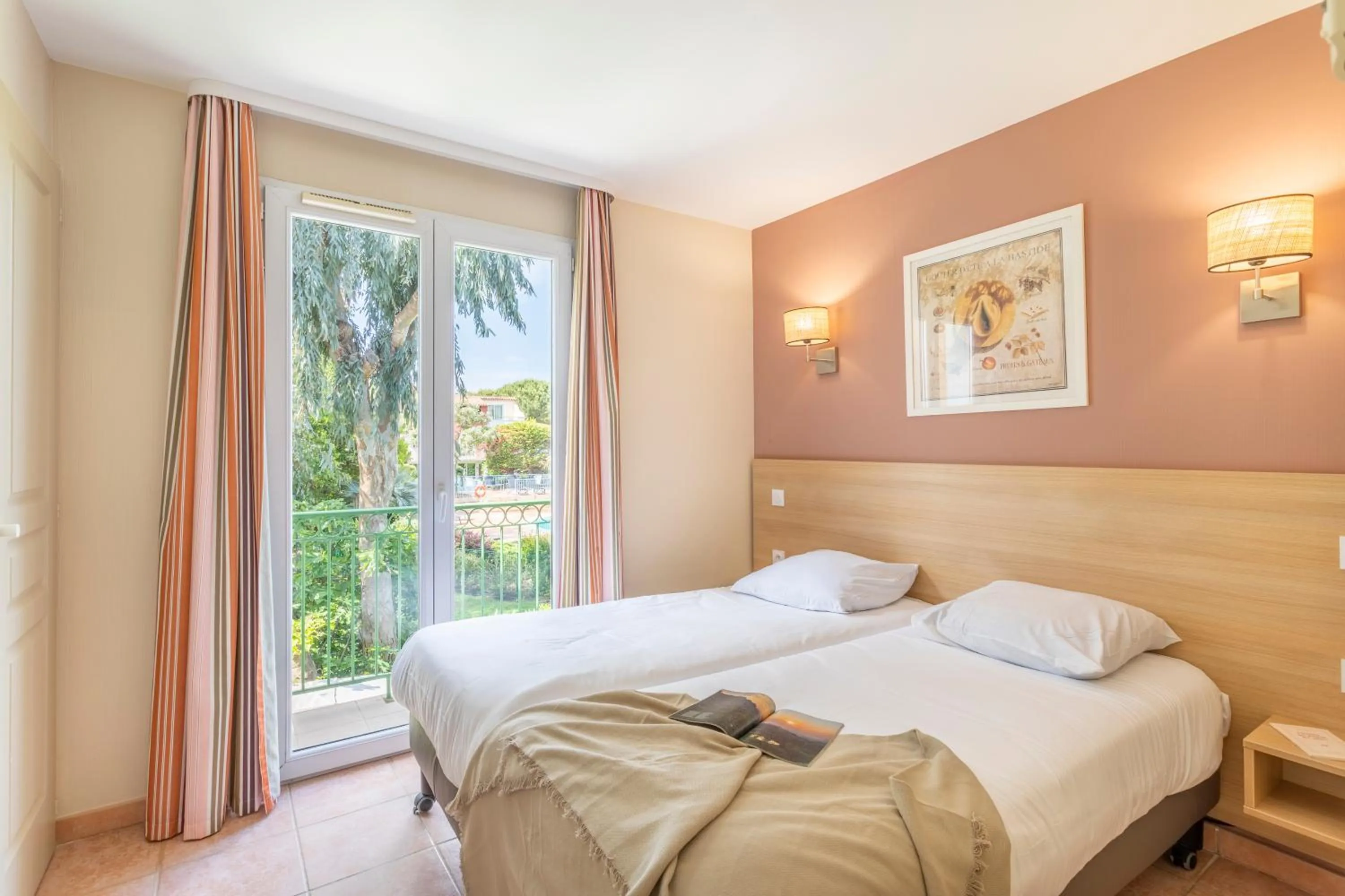 Bed in Résidence Pierre & Vacances le Hameau de la Pinède