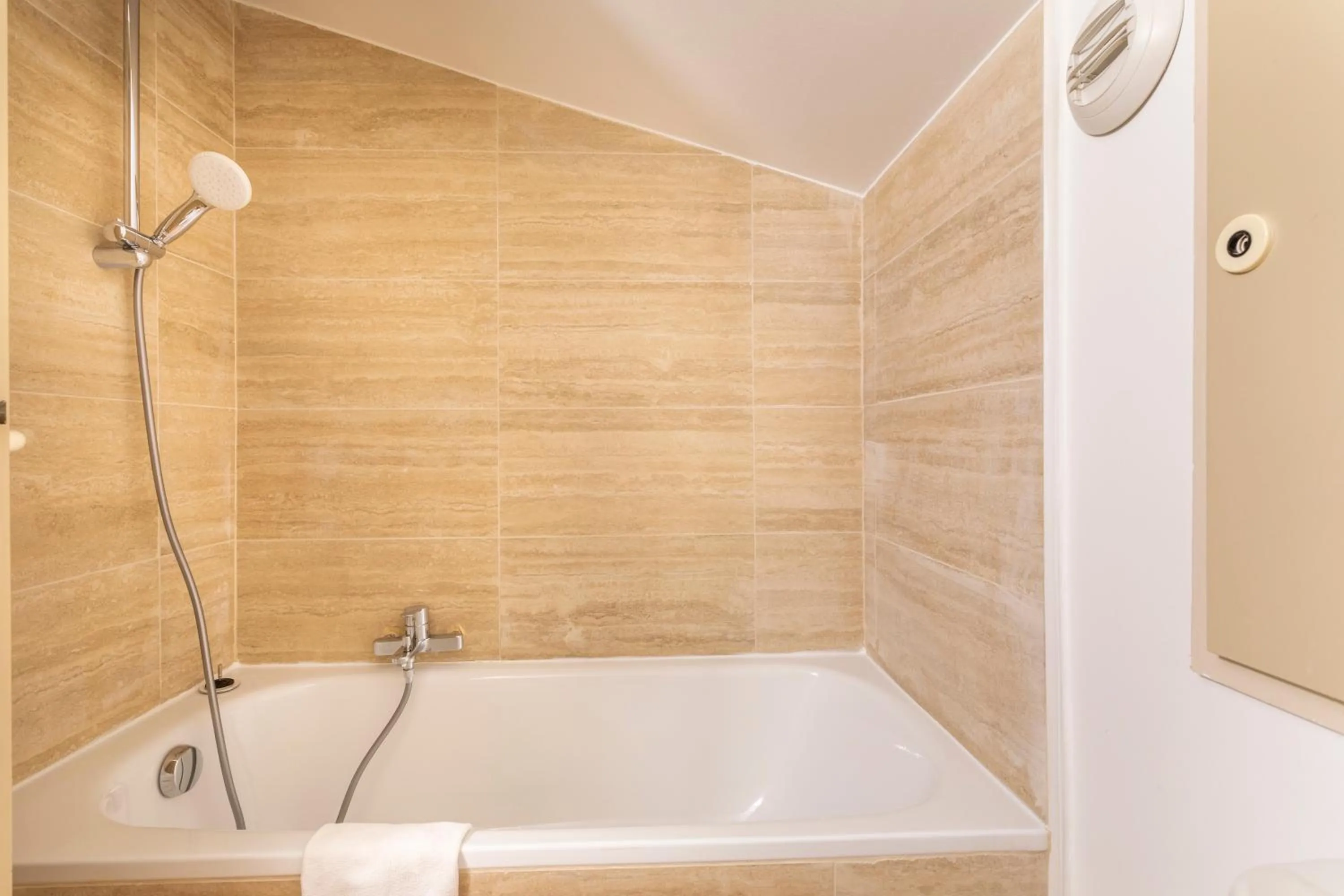 Bathroom in Résidence Pierre & Vacances le Hameau de la Pinède