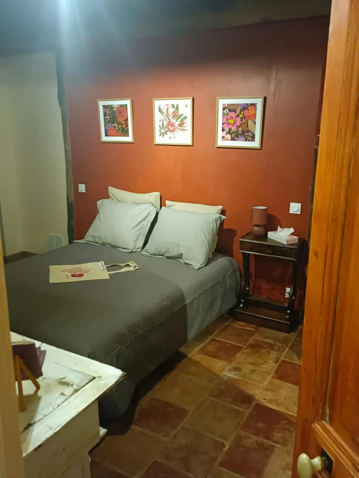 Bed in La lauze et l'anguille