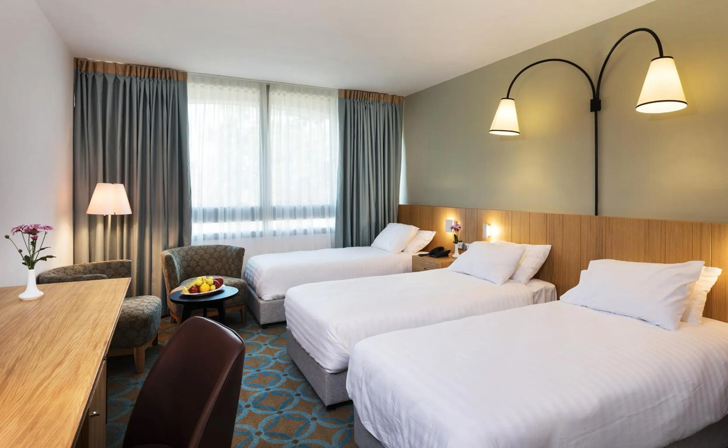 Photo of the whole room, Bed in Seven Arches Hotel