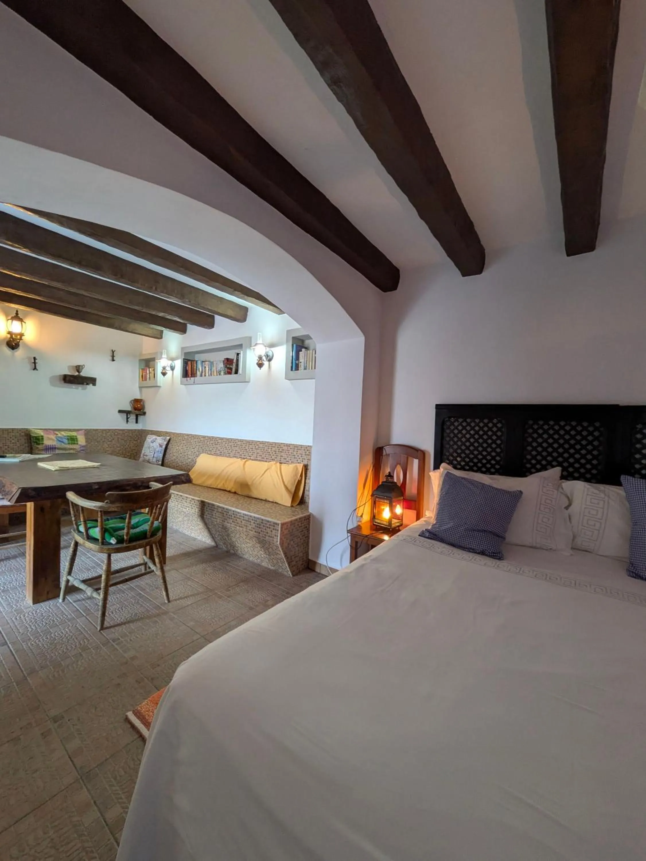 Seating area, Bed in Casa Joya