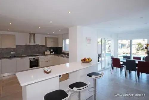 Kitchen or kitchenette in LV02 Kitchen or kitchenette in LV02