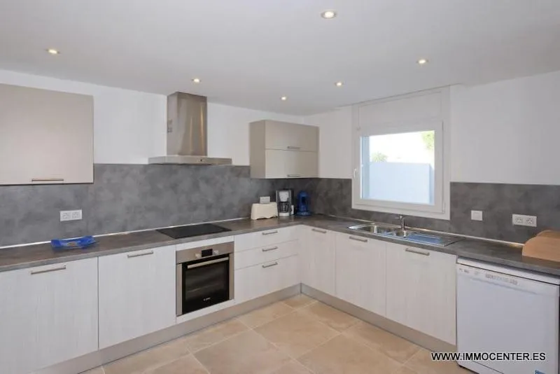 Kitchen or kitchenette in LV02