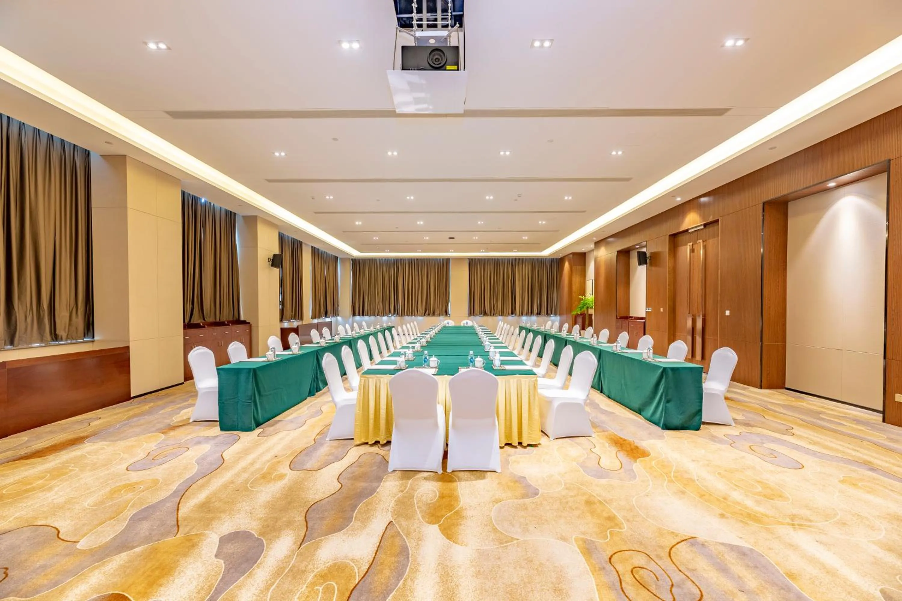 Meeting/conference room in Jinling Grand Hotel Nanchang