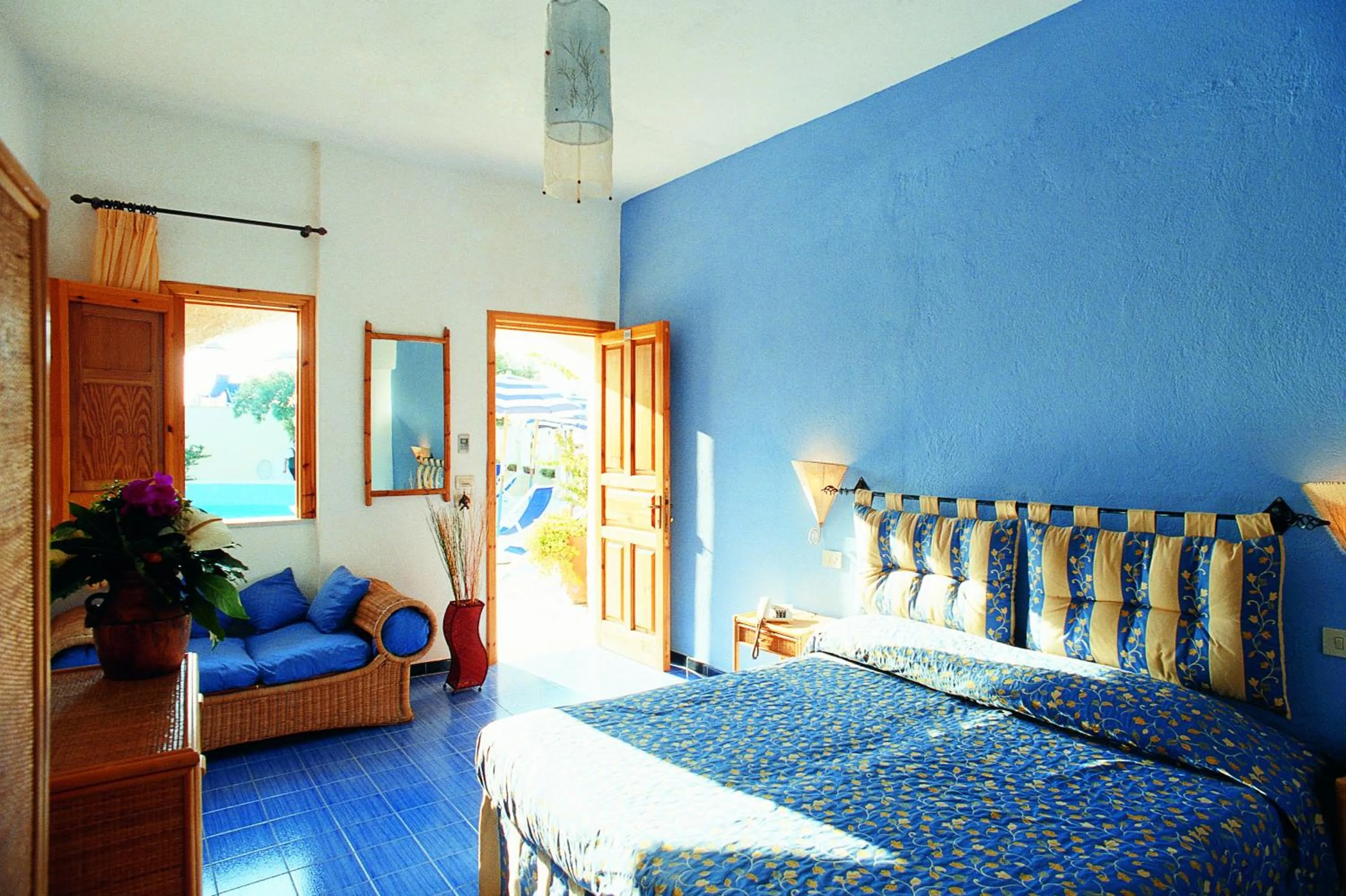 Photo of the whole room, Bed in Hotel La Scogliera