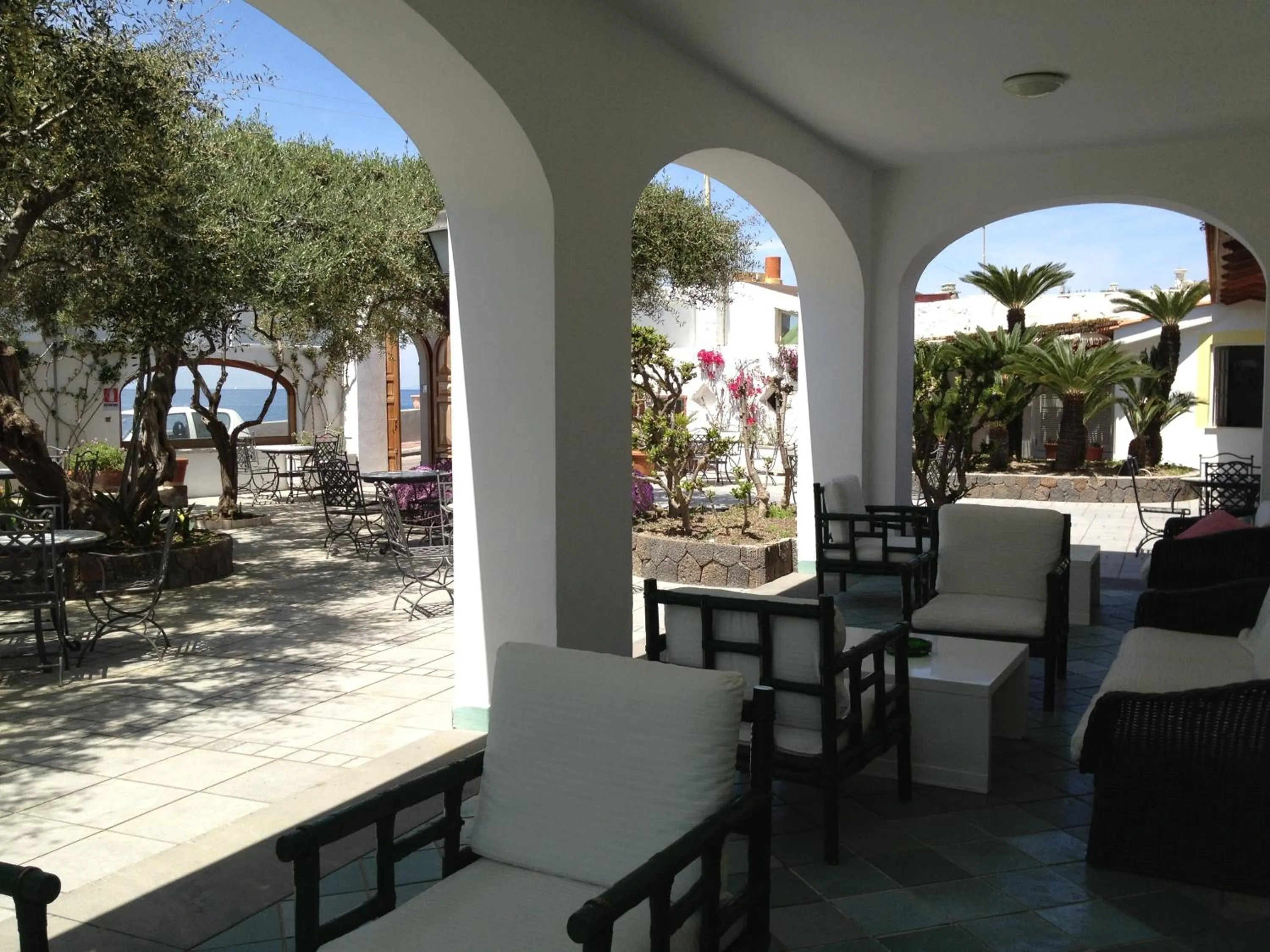 Seating area in Hotel La Scogliera