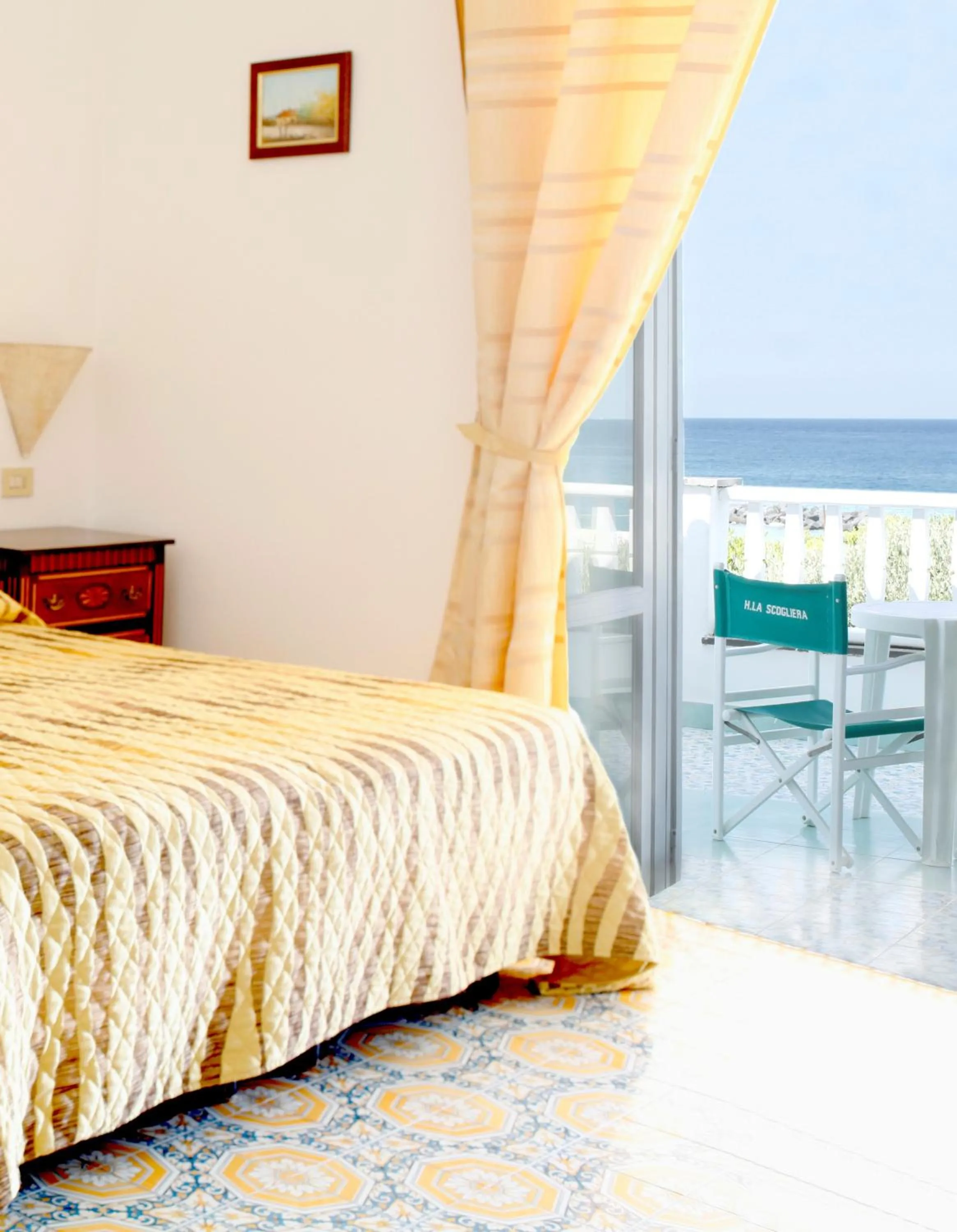 Decorative detail, Bed in Hotel La Scogliera