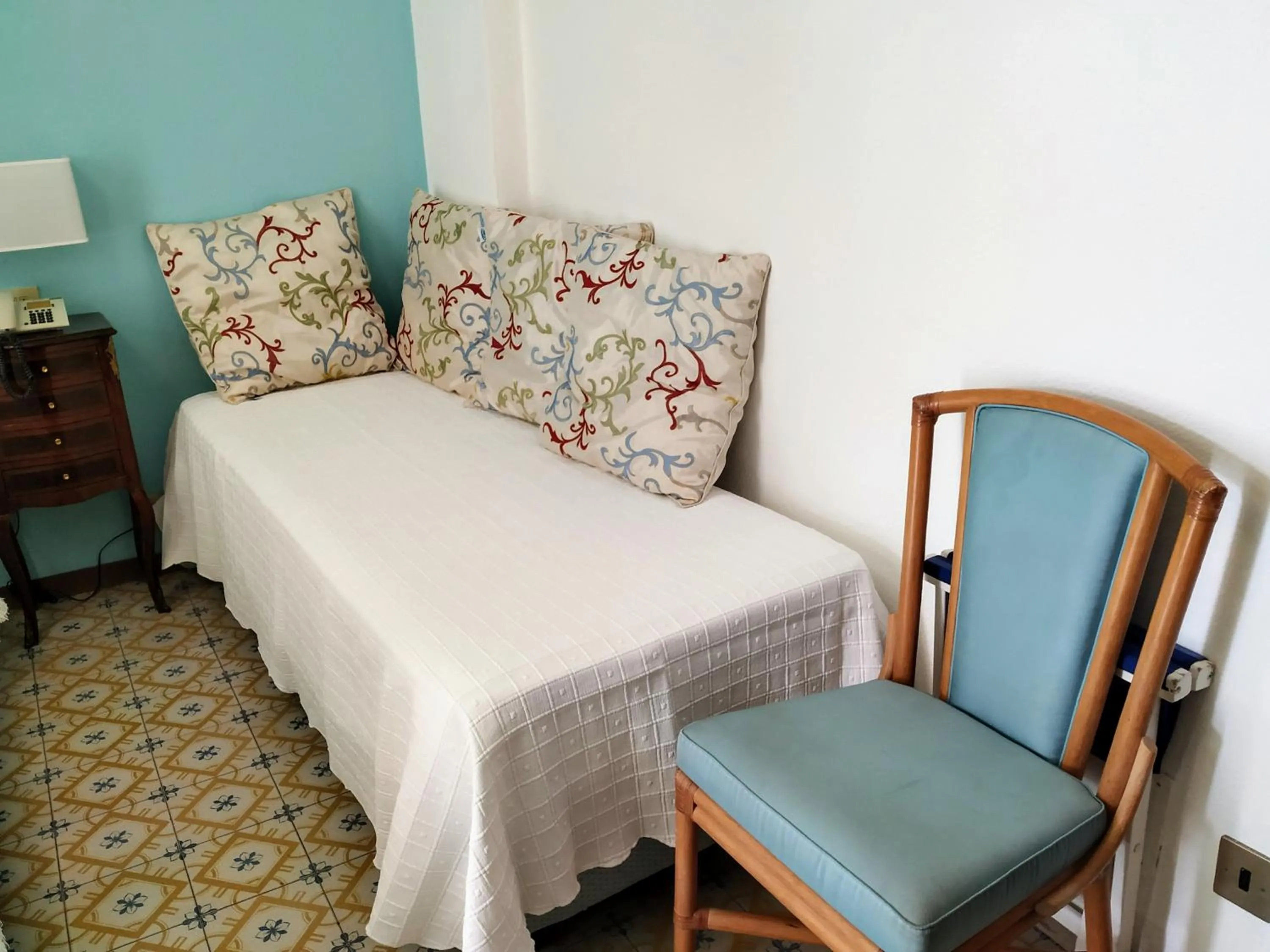 Photo of the whole room, Bed in Hotel La Scogliera