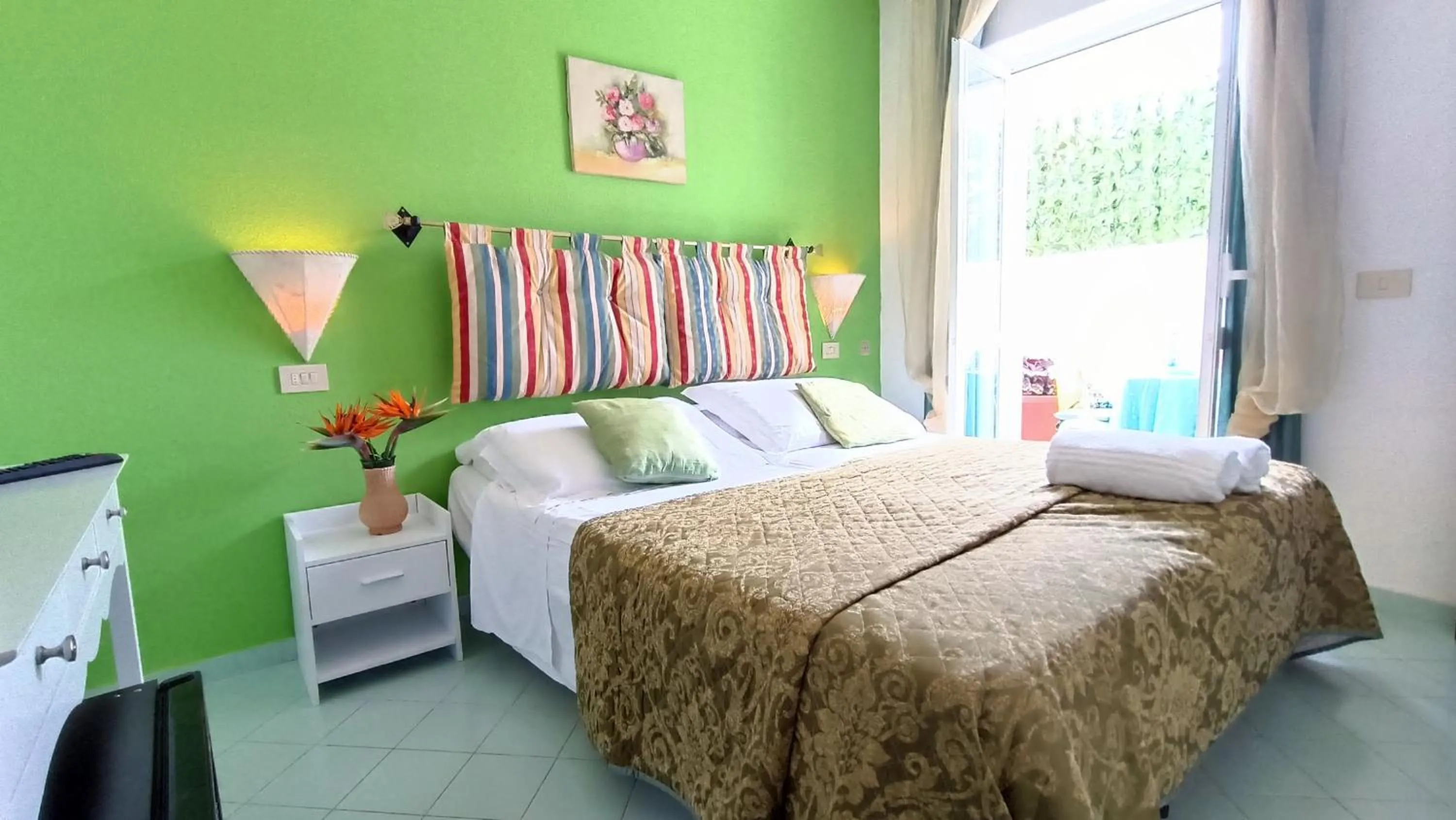 Bedroom, Bed in Hotel La Scogliera