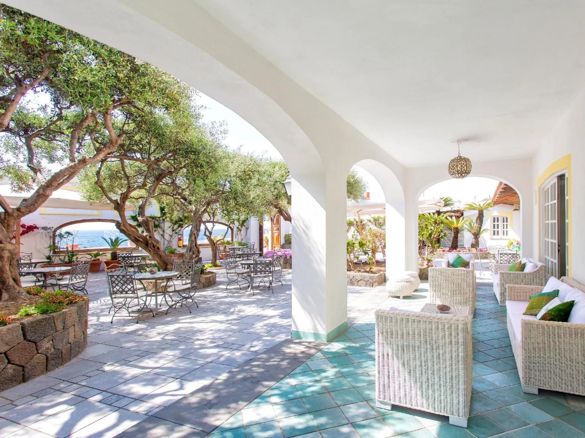 Patio in Hotel La Scogliera