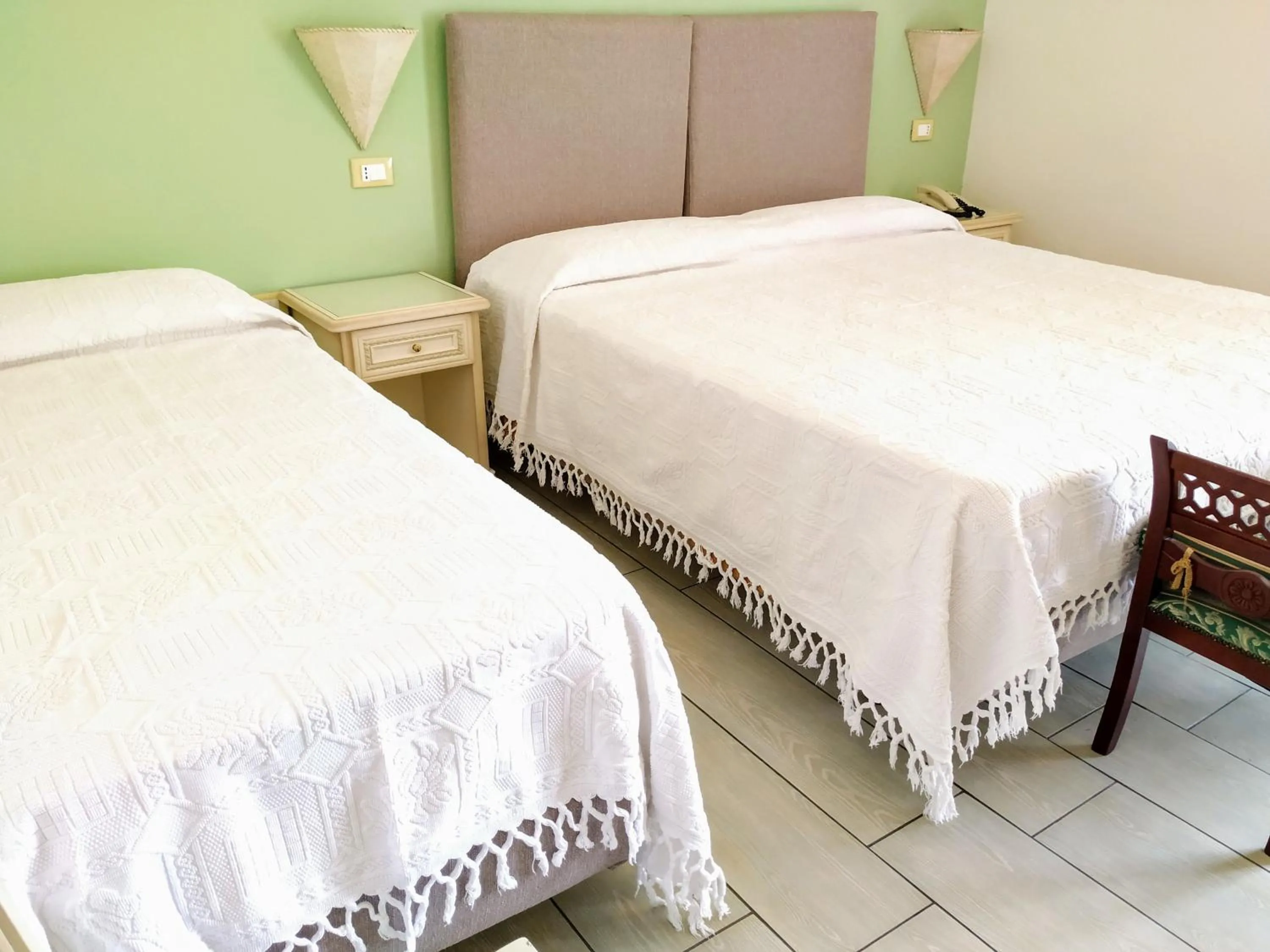 Photo of the whole room, Bed in Hotel La Scogliera