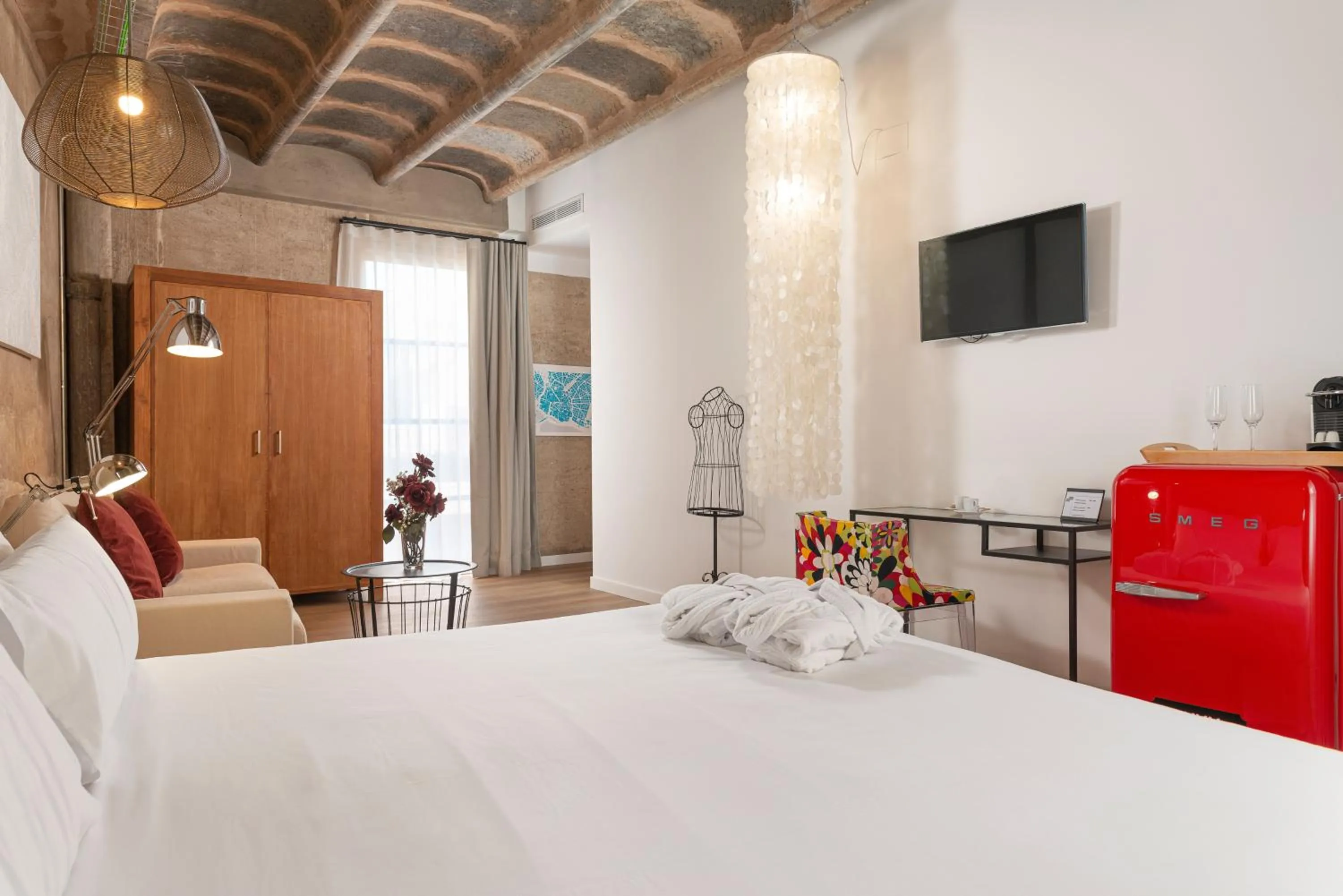 Bedroom, Bed in Brondo Architect Hotel