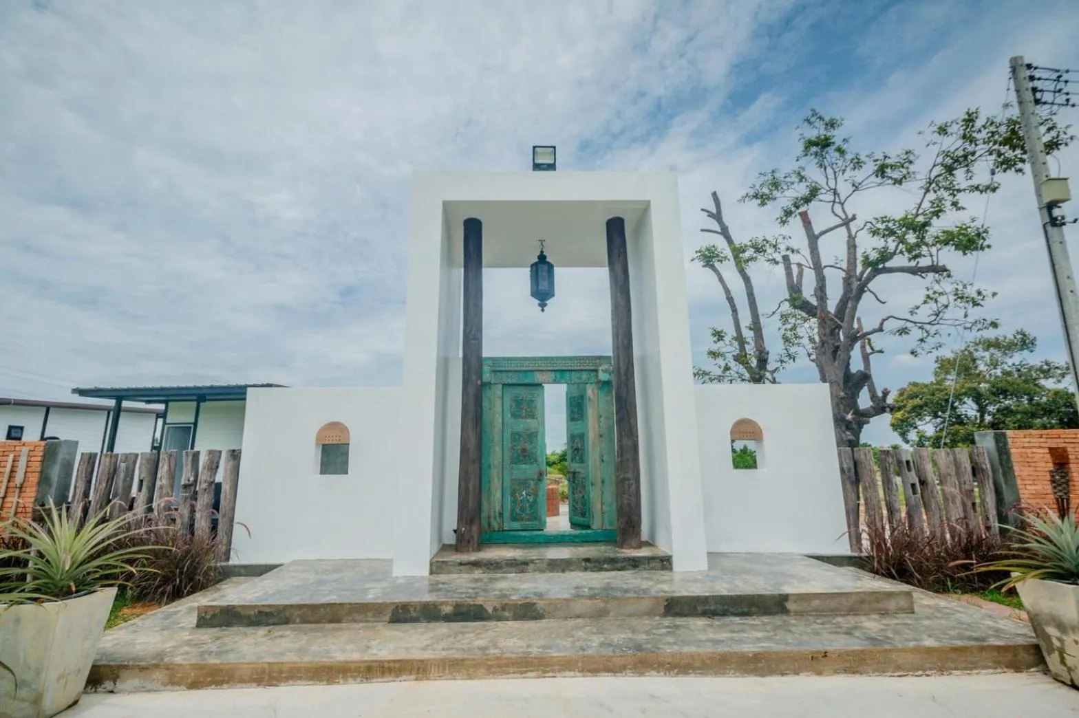 Mae On Village Resort