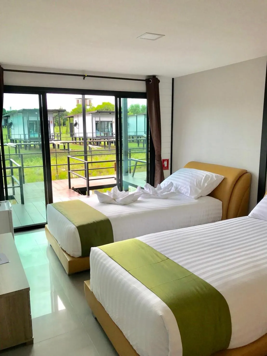Bed in Mae On Village Resort