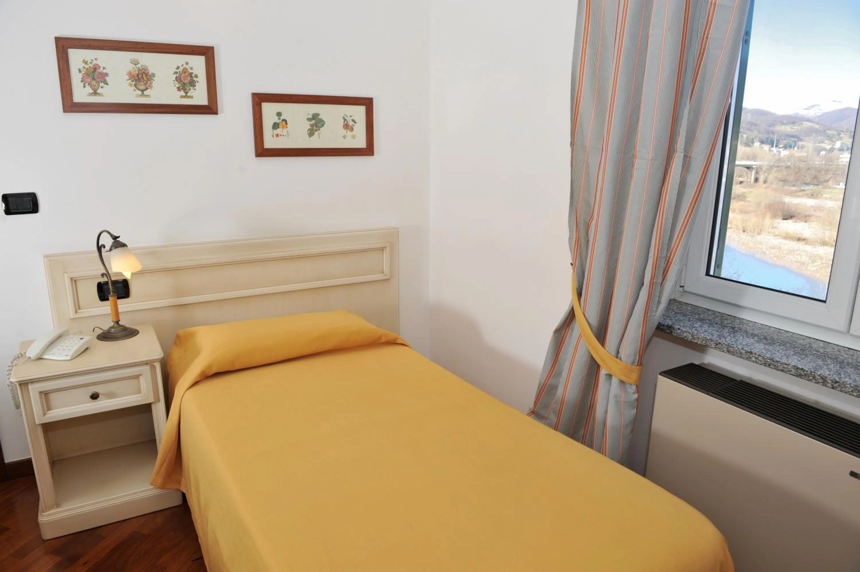 Bed in Albergo Birra