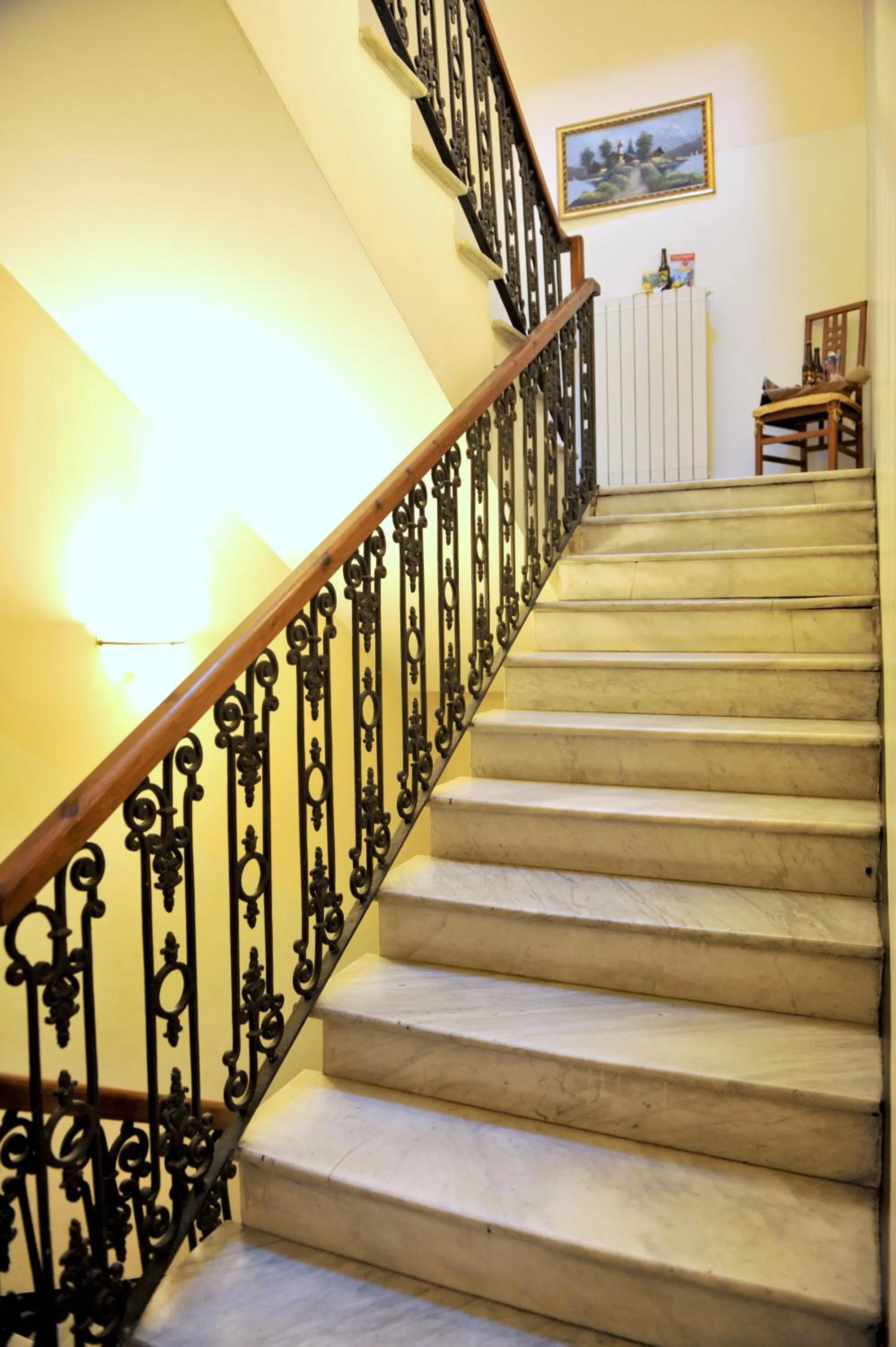 Decorative detail in Albergo Birra