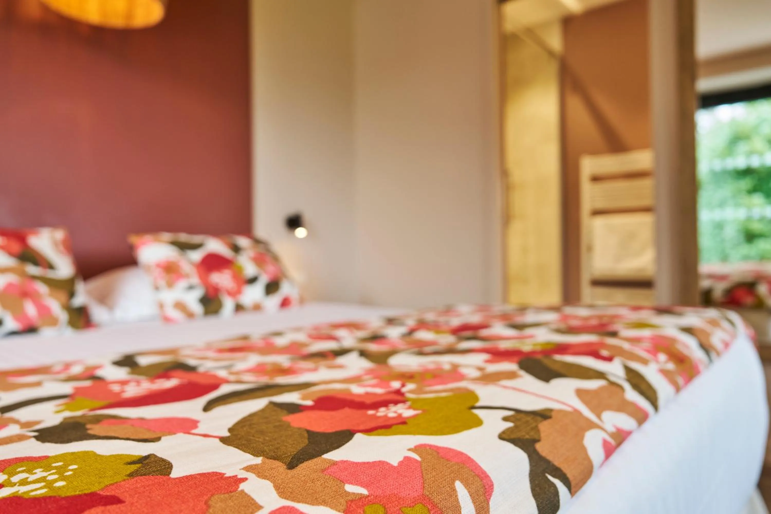 Bed in Hôtel le Corbusson Laval Ouest