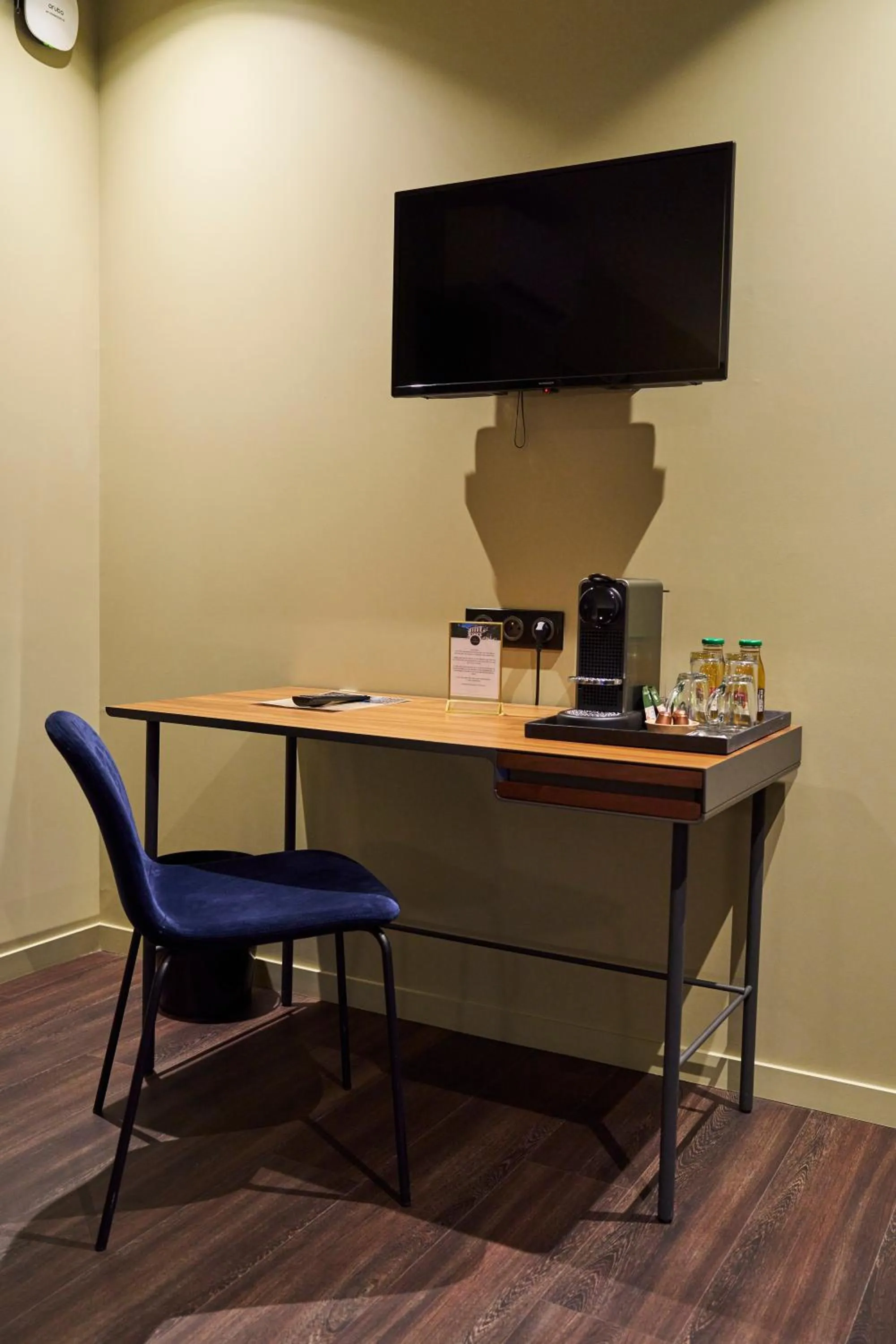 Business facilities in Hôtel le Corbusson Laval Ouest