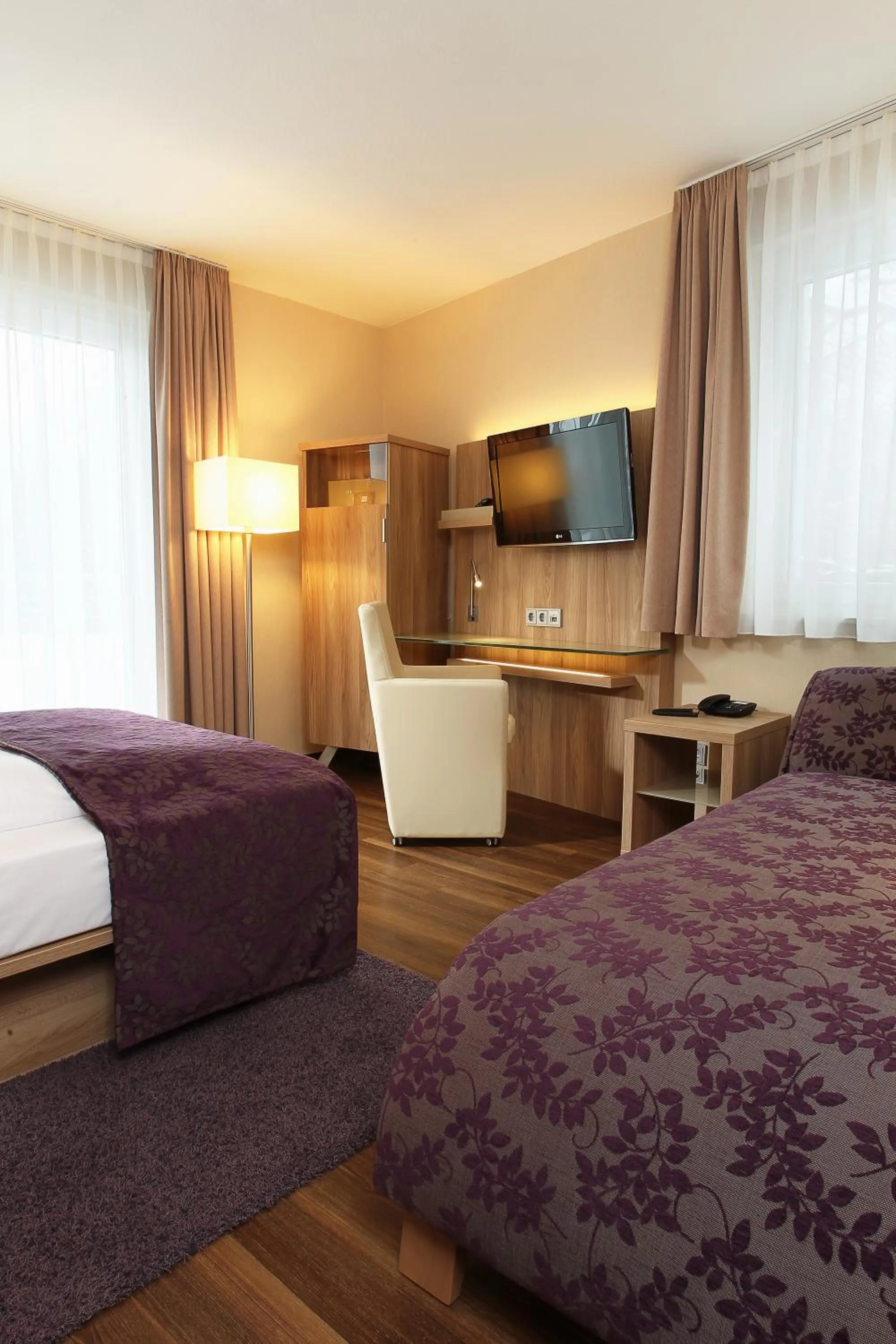 TV and multimedia, Bed in Hotel Simonshof