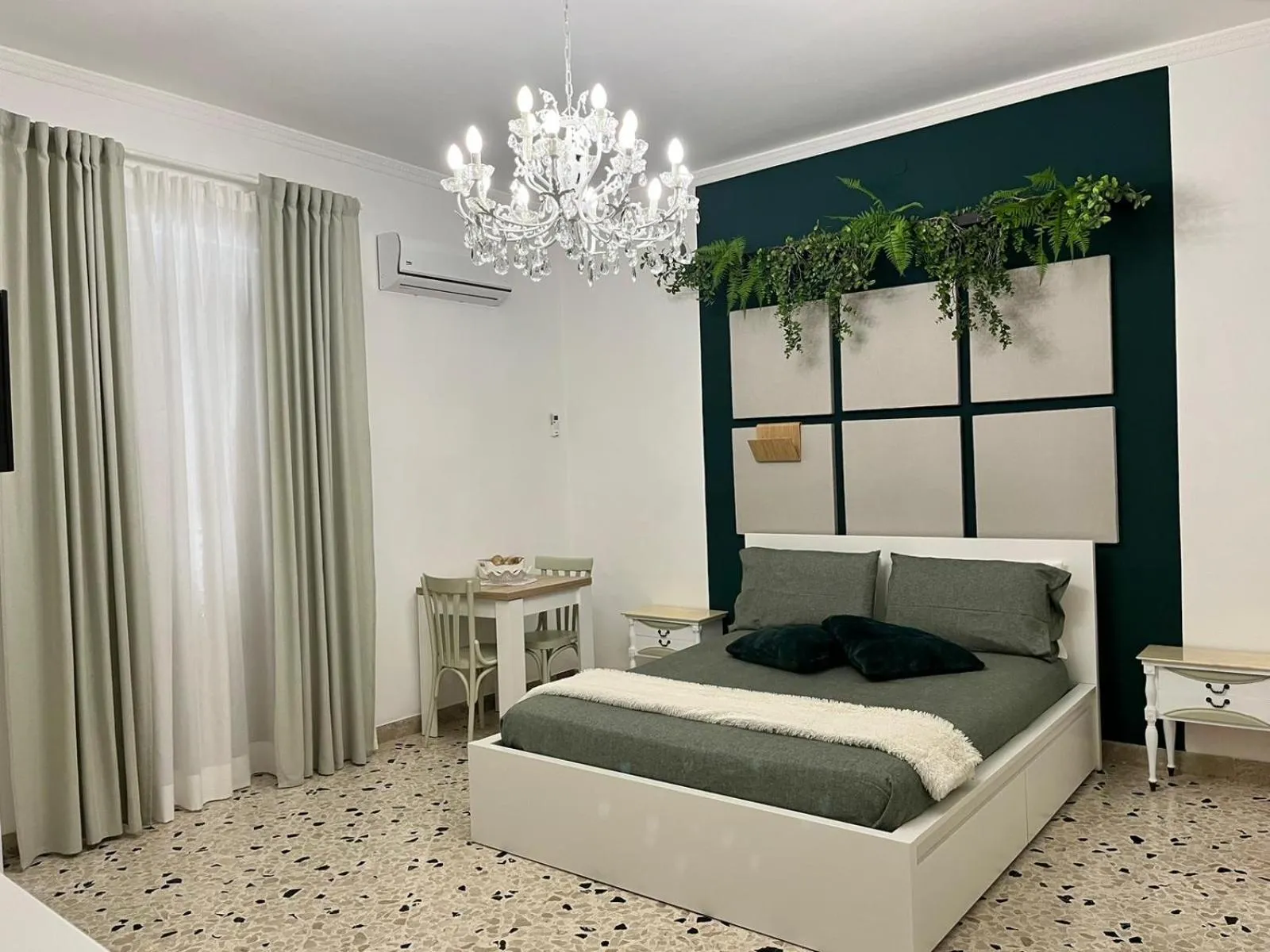 Bed in Cappuccini Green Relax