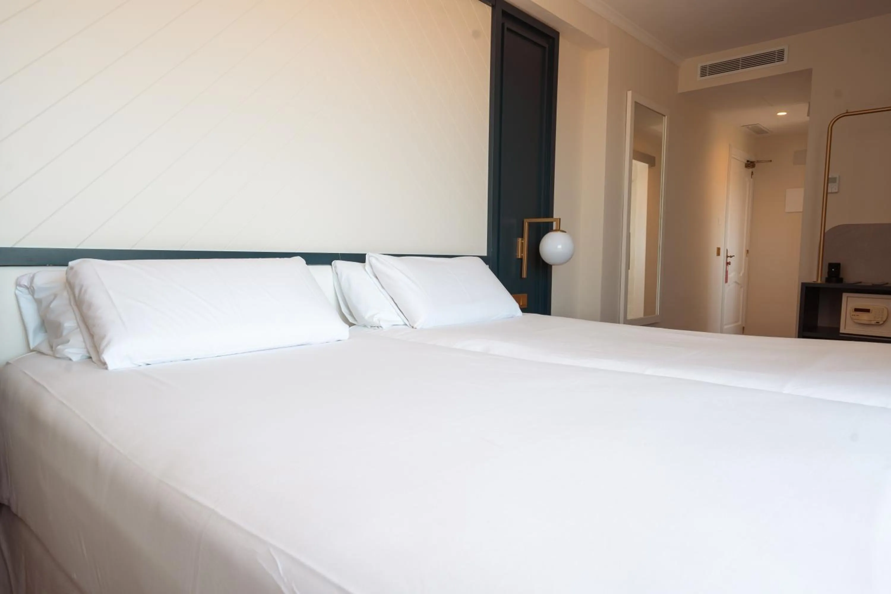 Bedroom, Bed in NURA Boreal