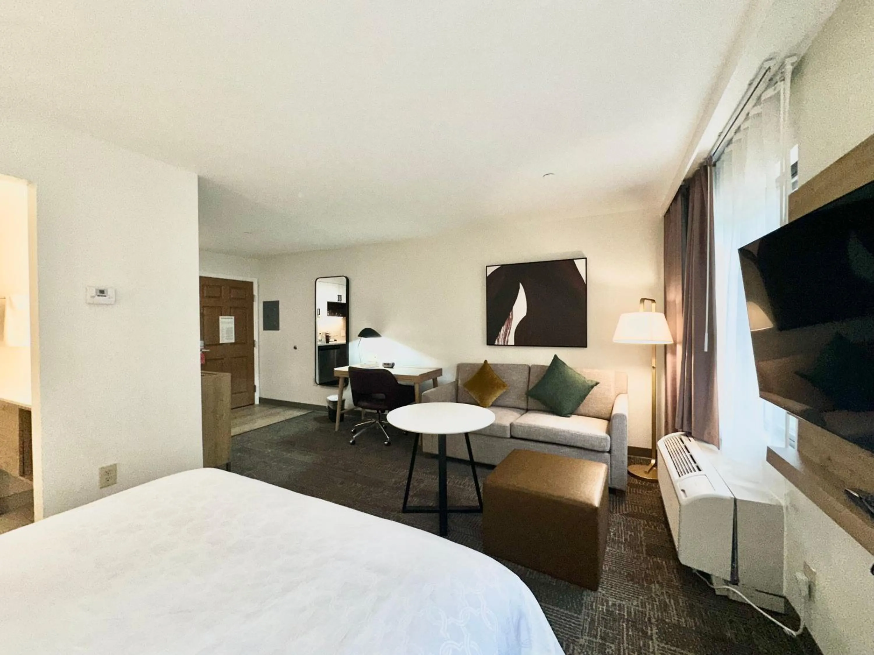 Bed in Staybridge Suites East Stroudsburg - Poconos by IHG