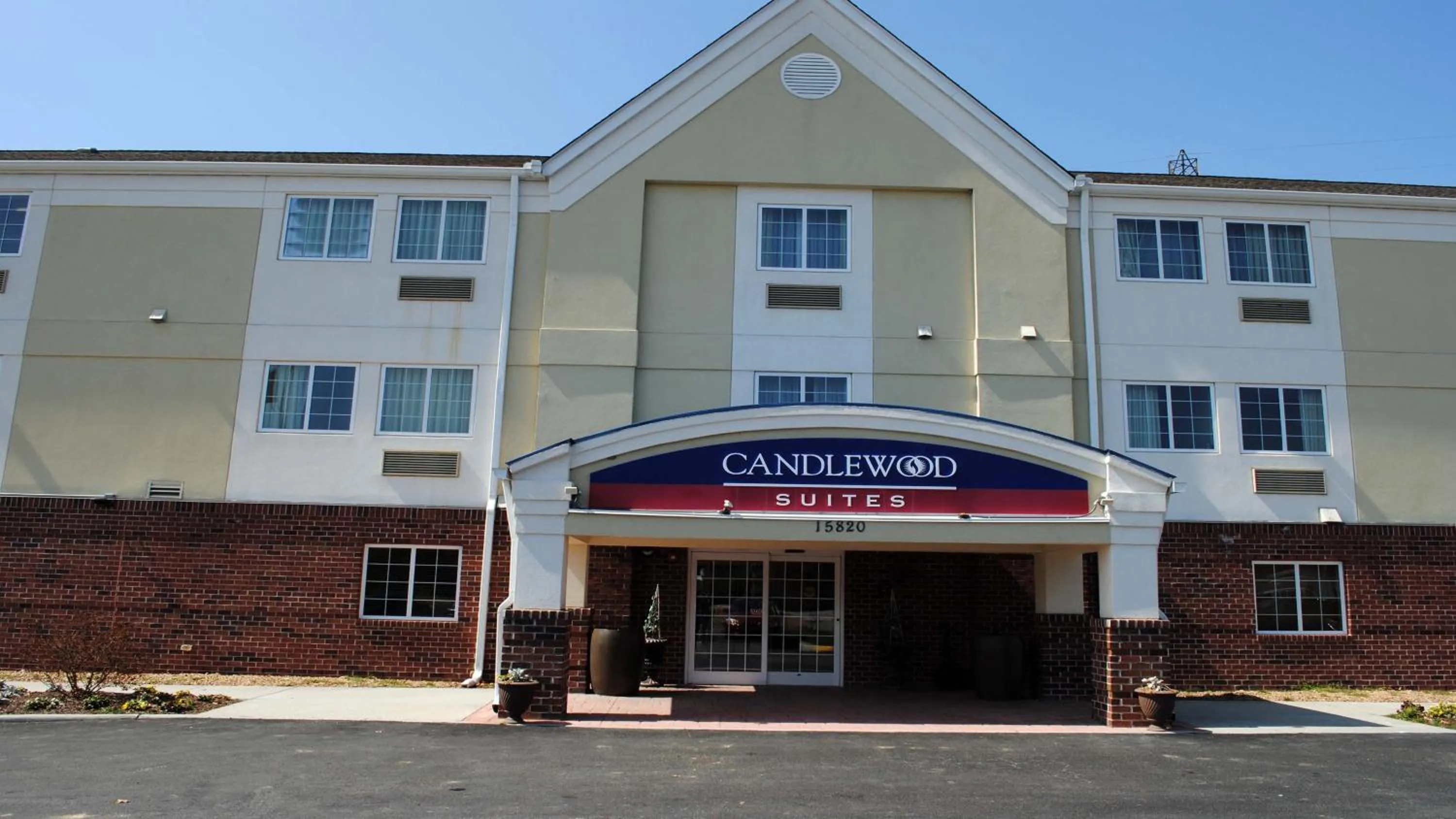 Property building in Candlewood Suites Colonial Heights - Fort Lee by IHG