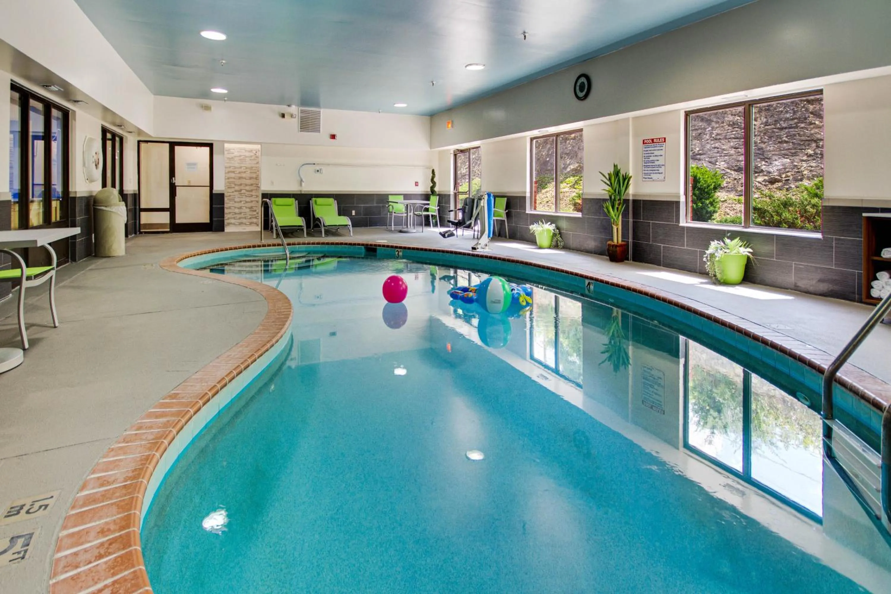 Swimming pool in Holiday Inn Express Dublin by IHG