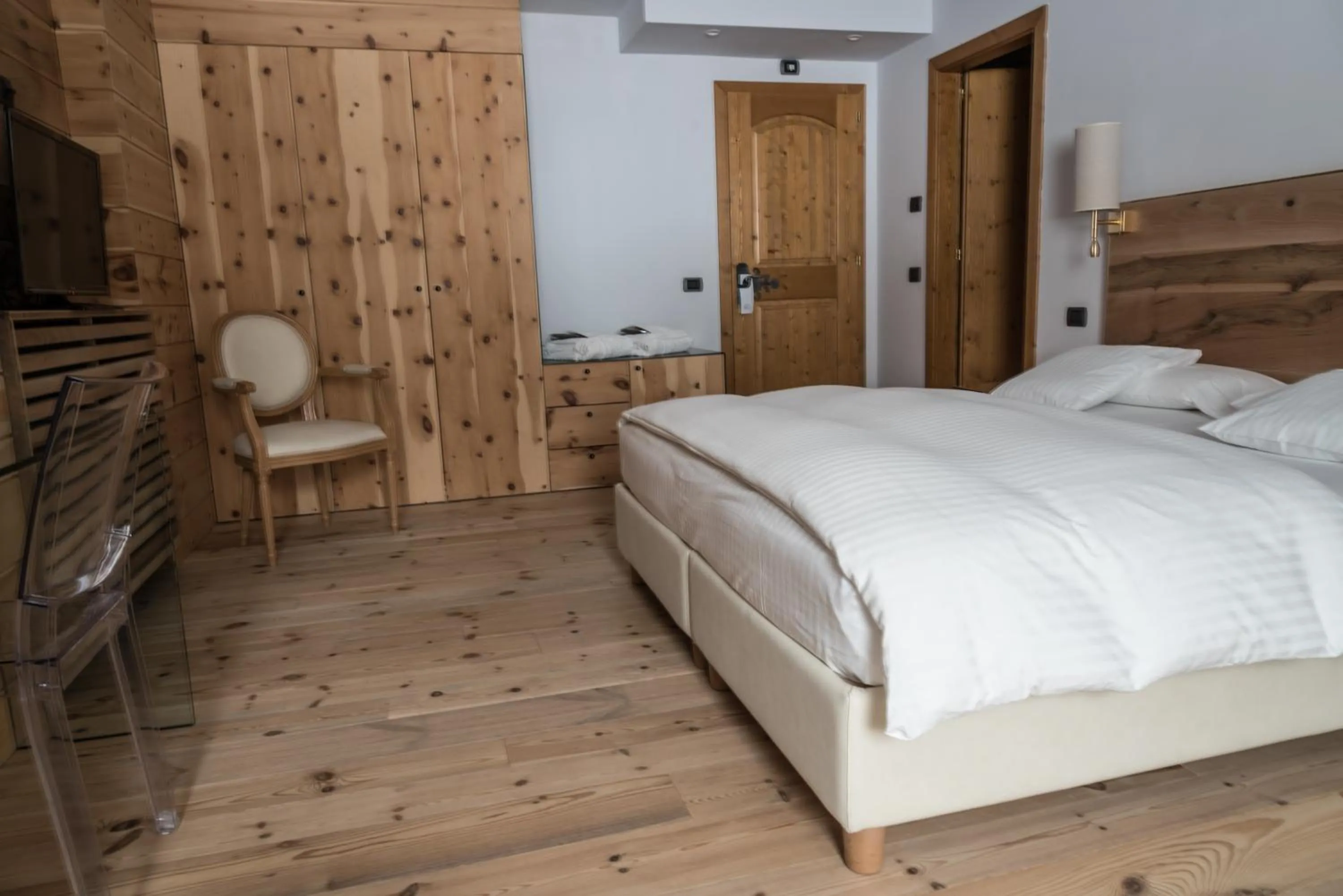 Bed in Chalet Laura Lodge Hotel