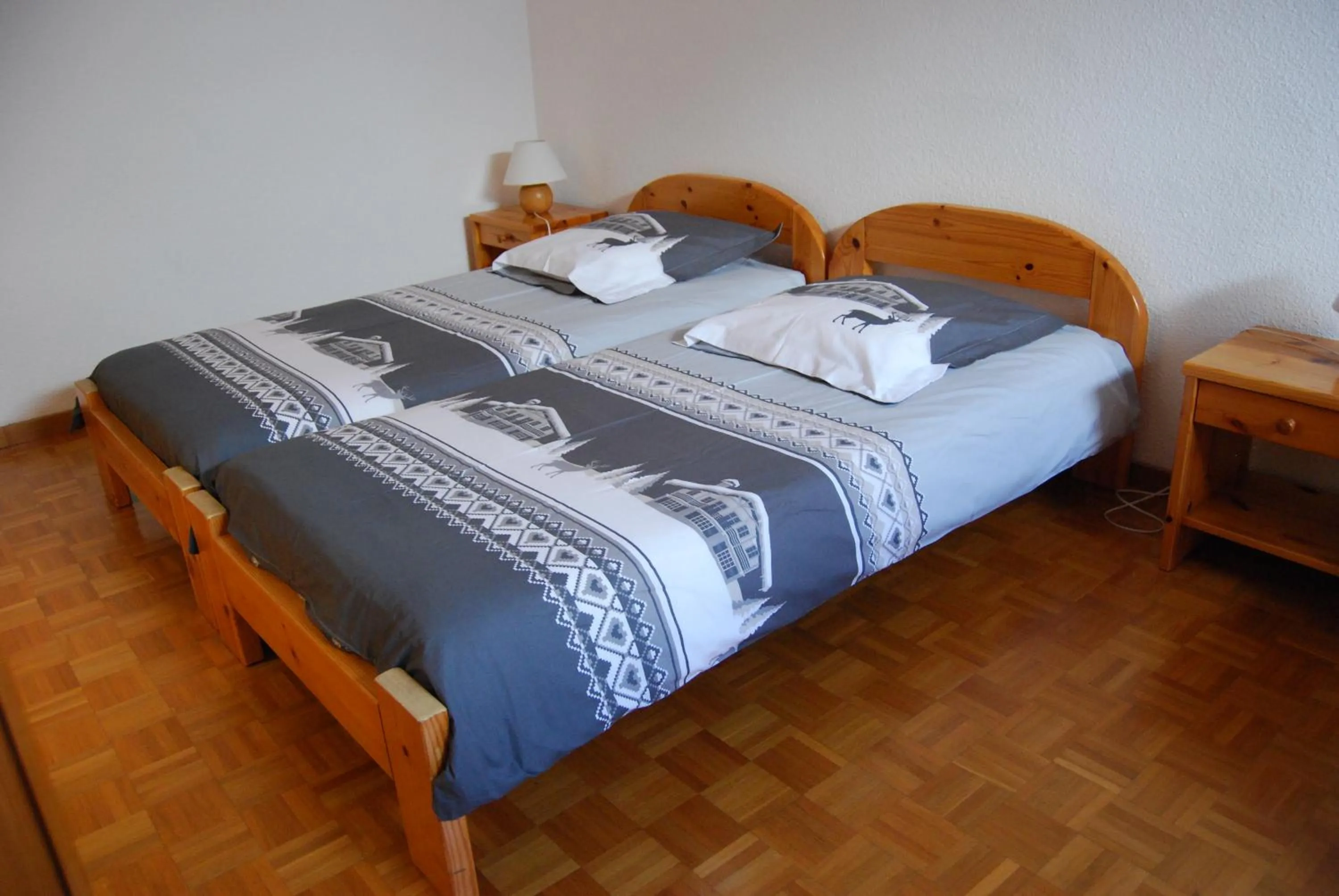 Bathroom, Bed in Chambre d'hôtes Kieffer Le Grand Bienfaisy