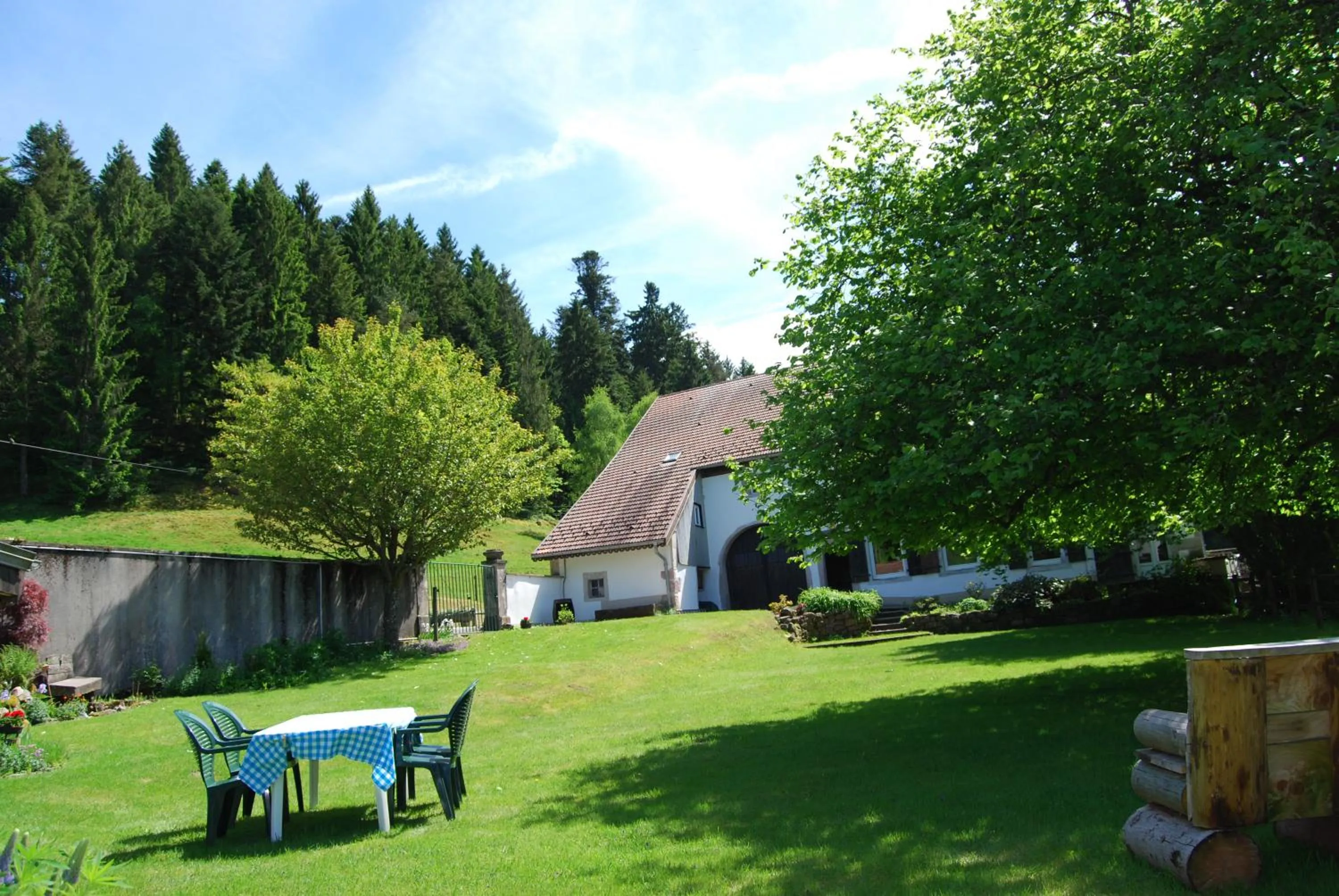 Spring in Chambre d'hôtes Kieffer Le Grand Bienfaisy