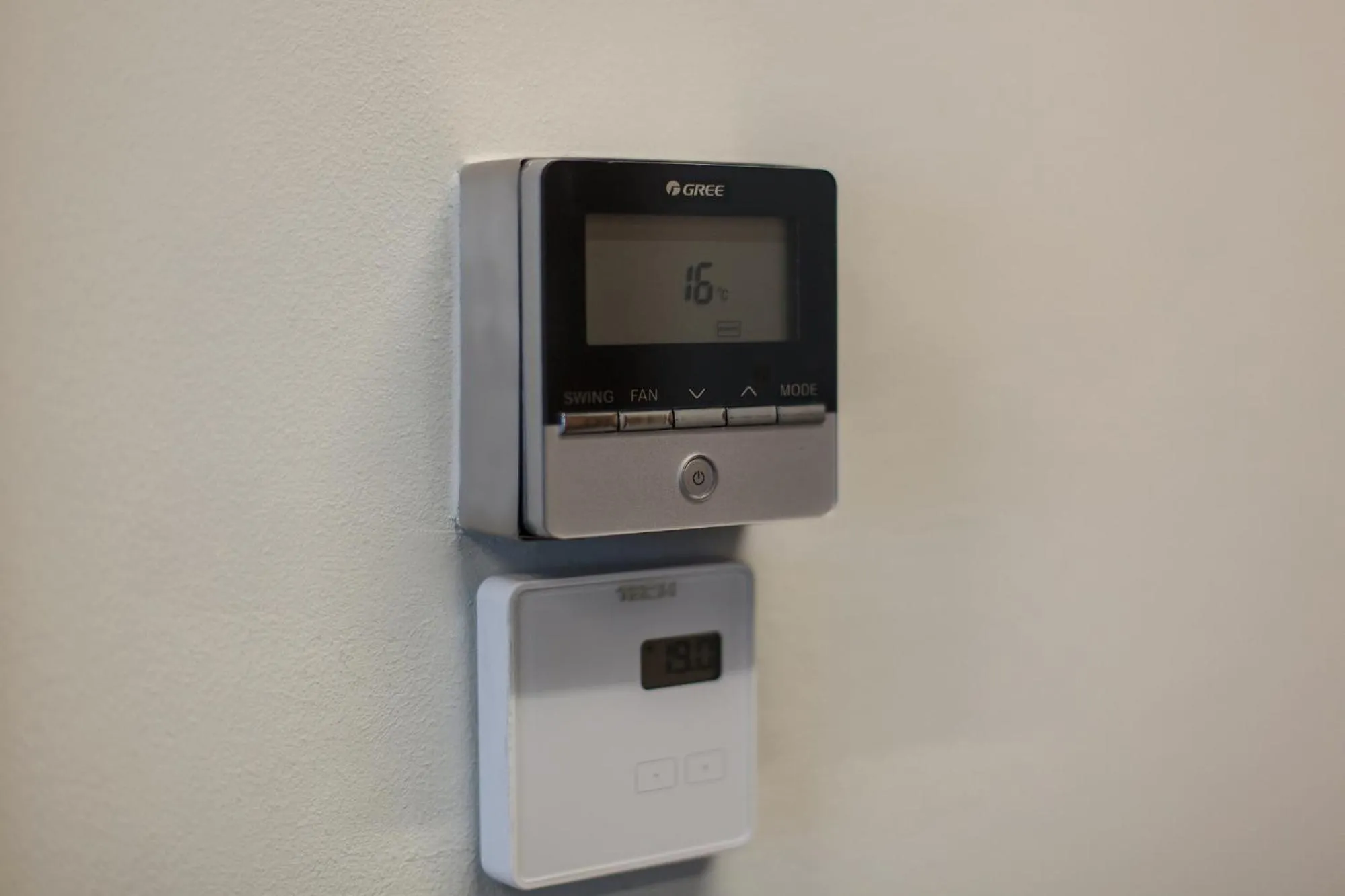 Windsurfing in SOLAVO HOME&TRAVEL