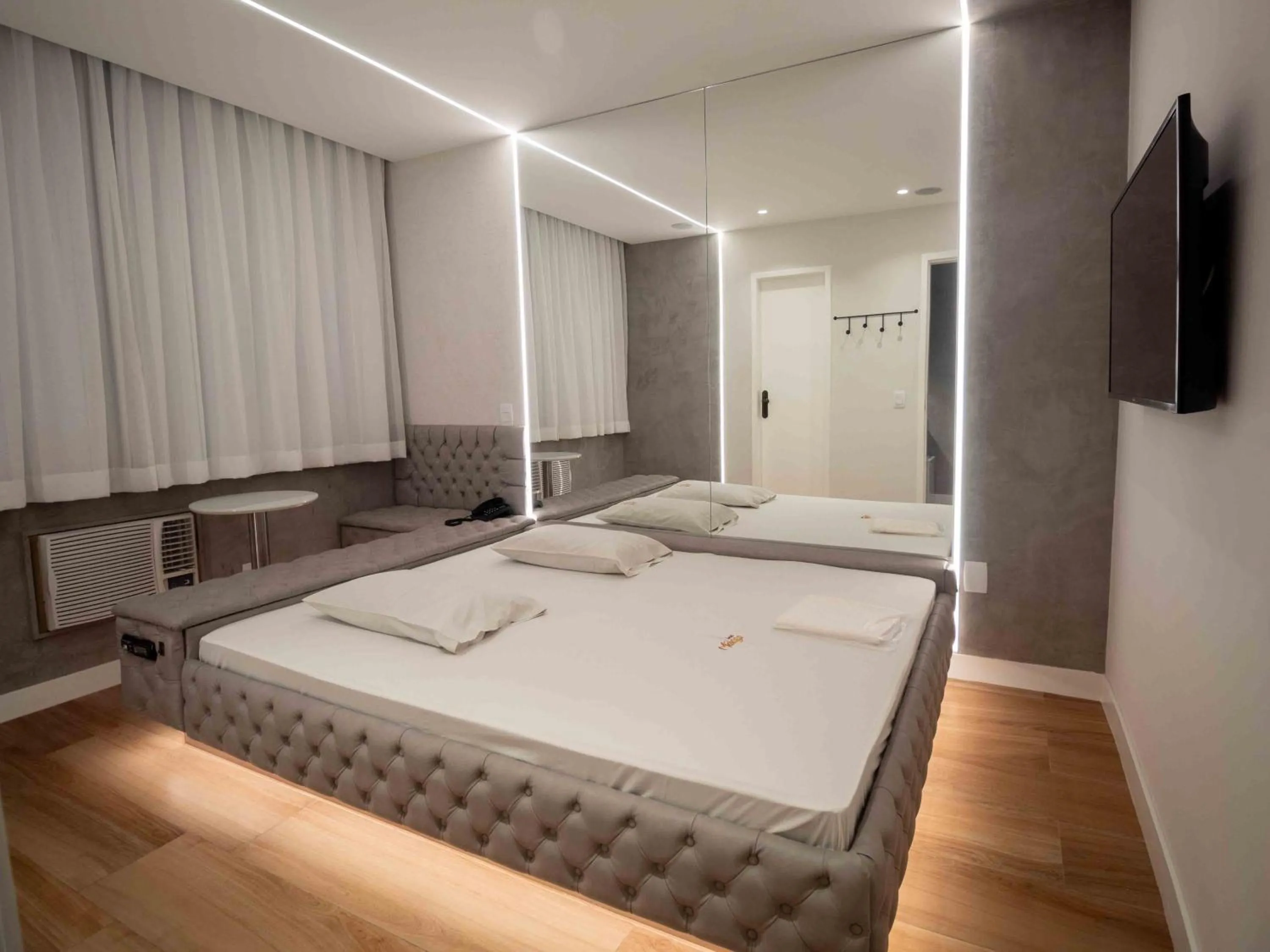 Bed in Hotel Malaga (Adult Only)