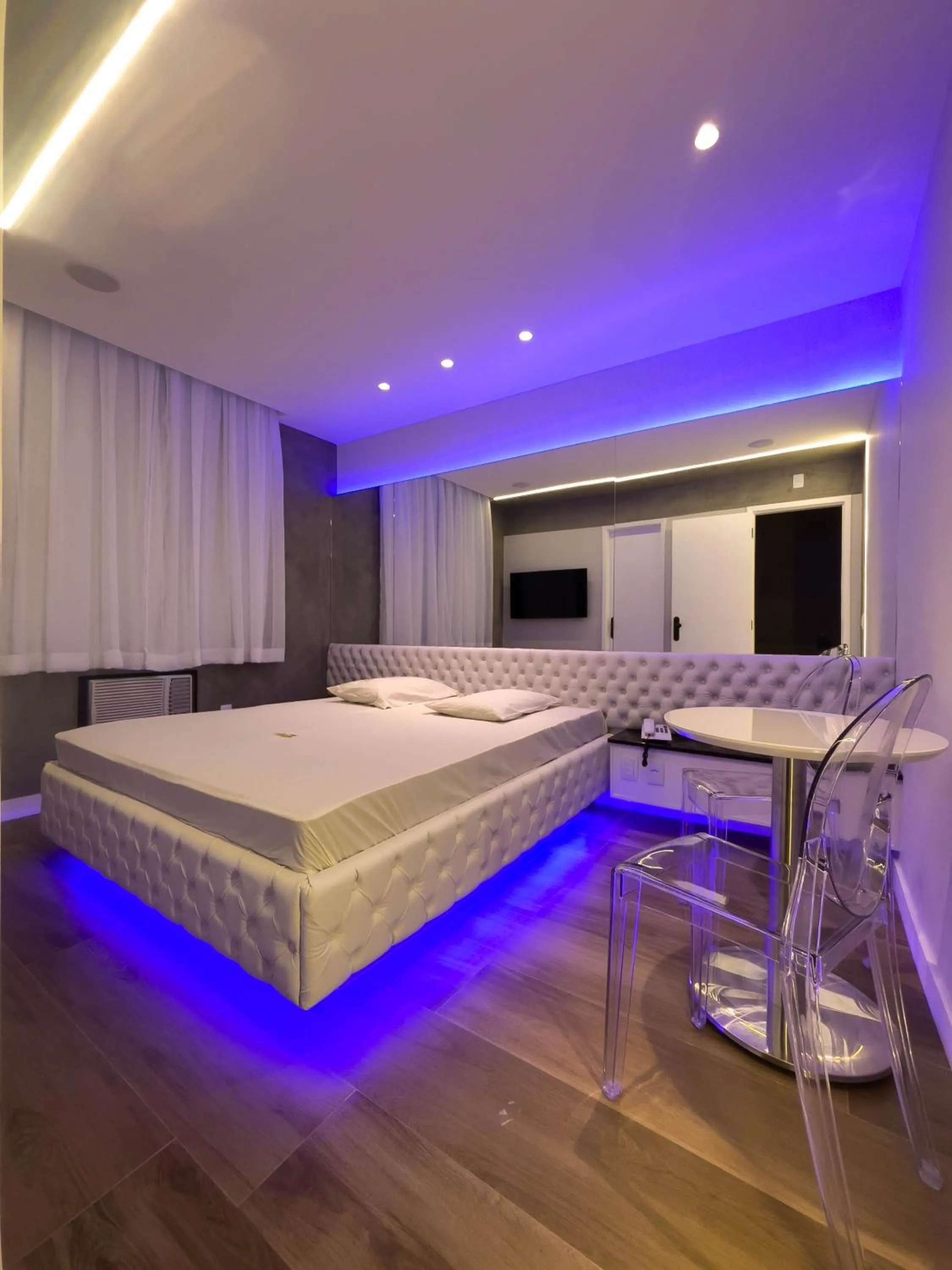 Bed in Hotel Malaga (Adult Only)