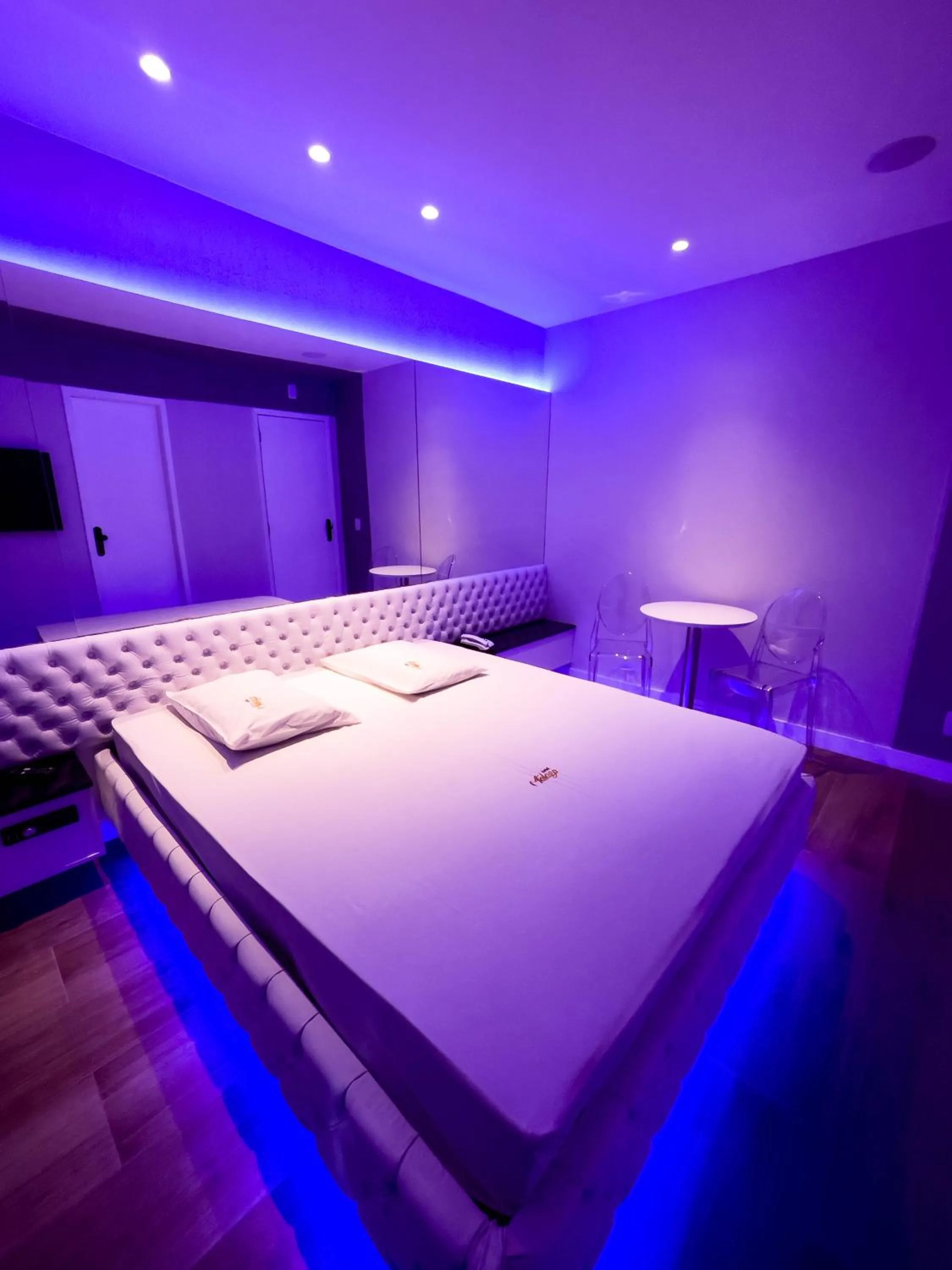 Bed in Hotel Malaga (Adult Only)