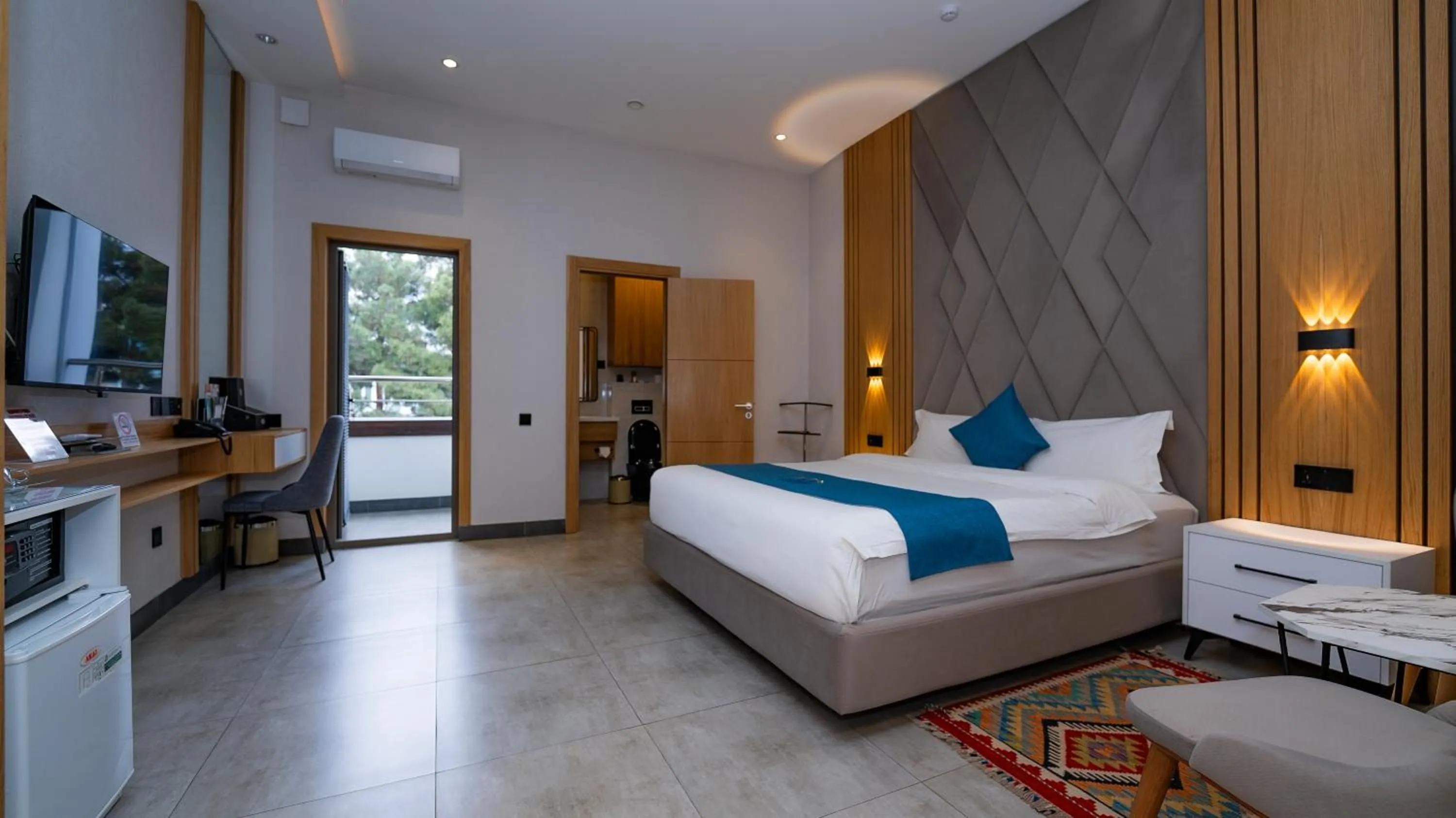 Bed in Parliament Palace Hotel