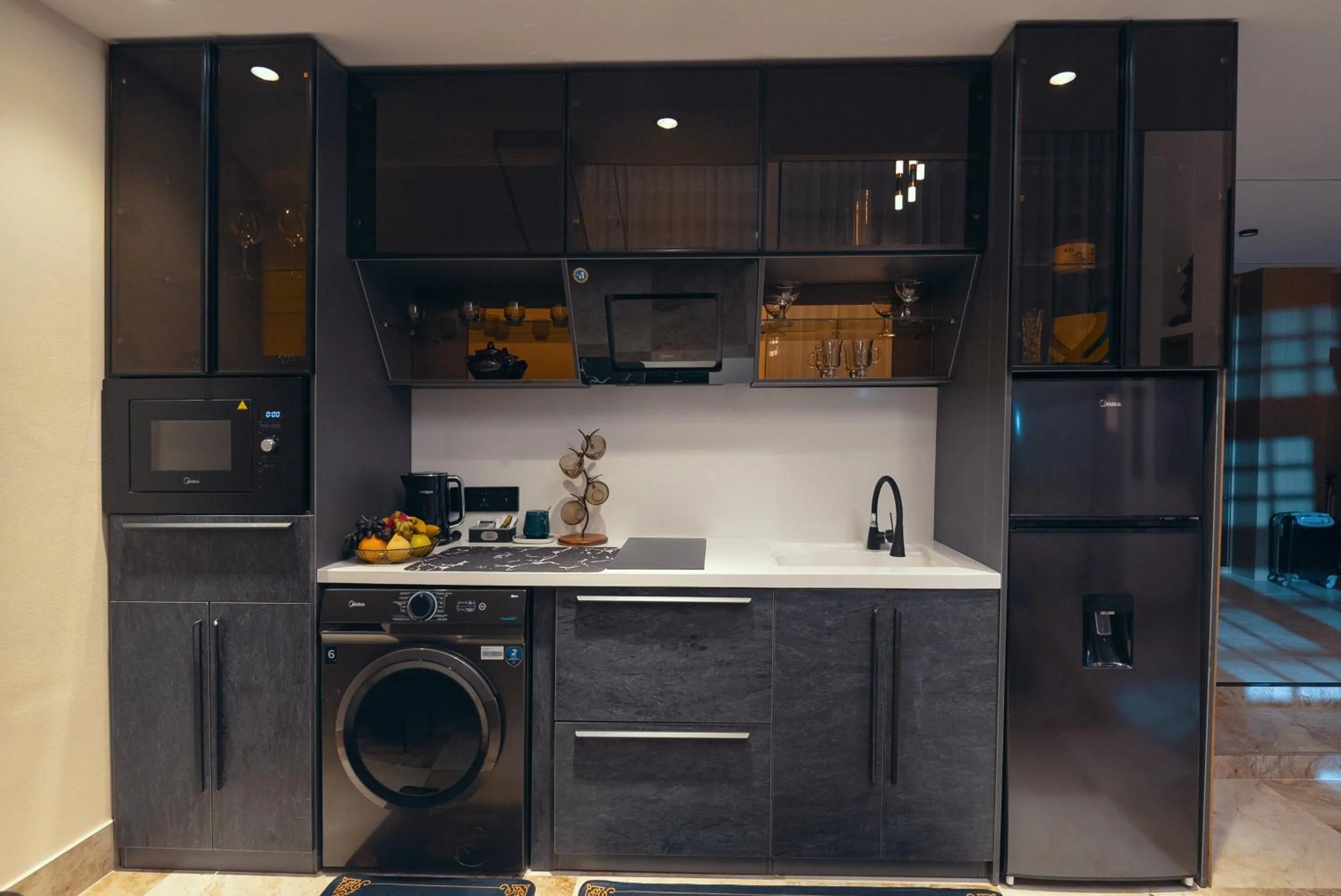 Kitchen or kitchenette in Parliament Palace Hotel