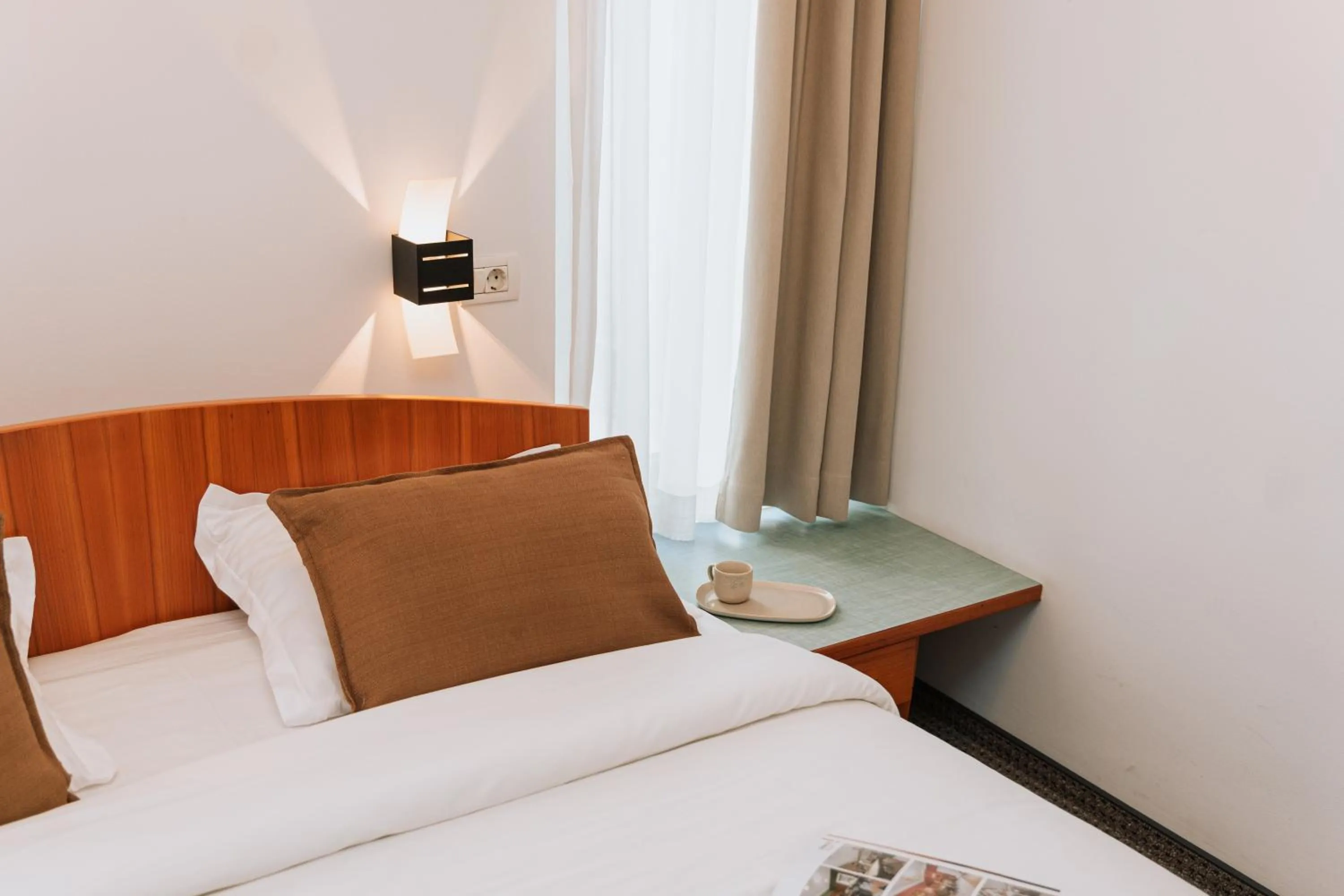 Bedroom, Bed in Hotel Duke Romana City Center