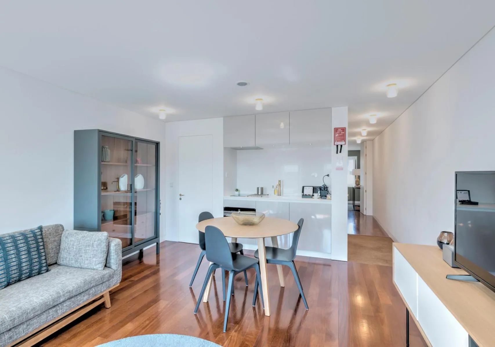 Kitchen or kitchenette in Oporto Street das Aldas - River View