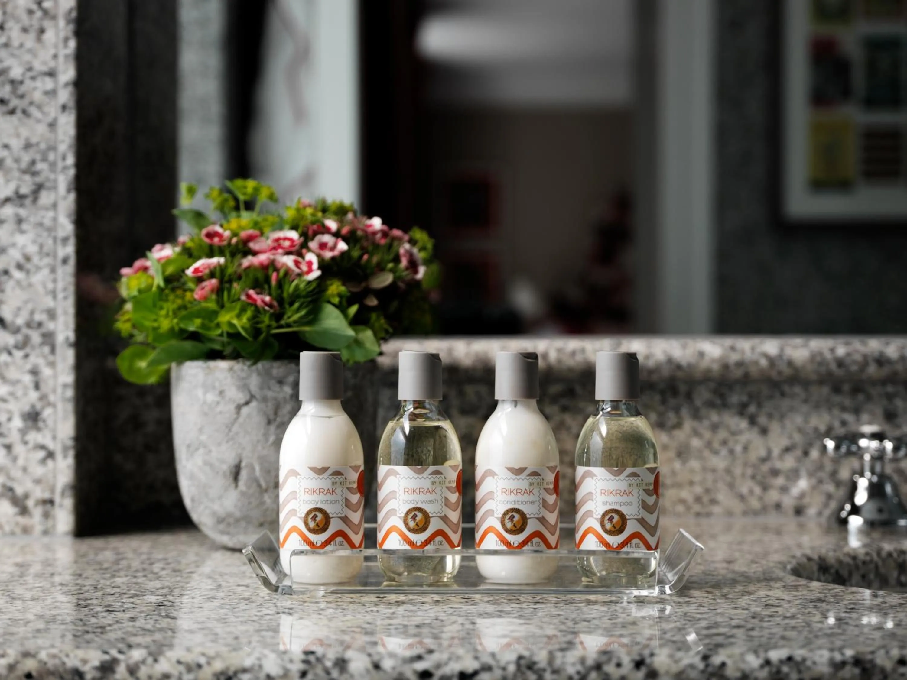 Bathroom in Knightsbridge Hotel, Firmdale Hotels