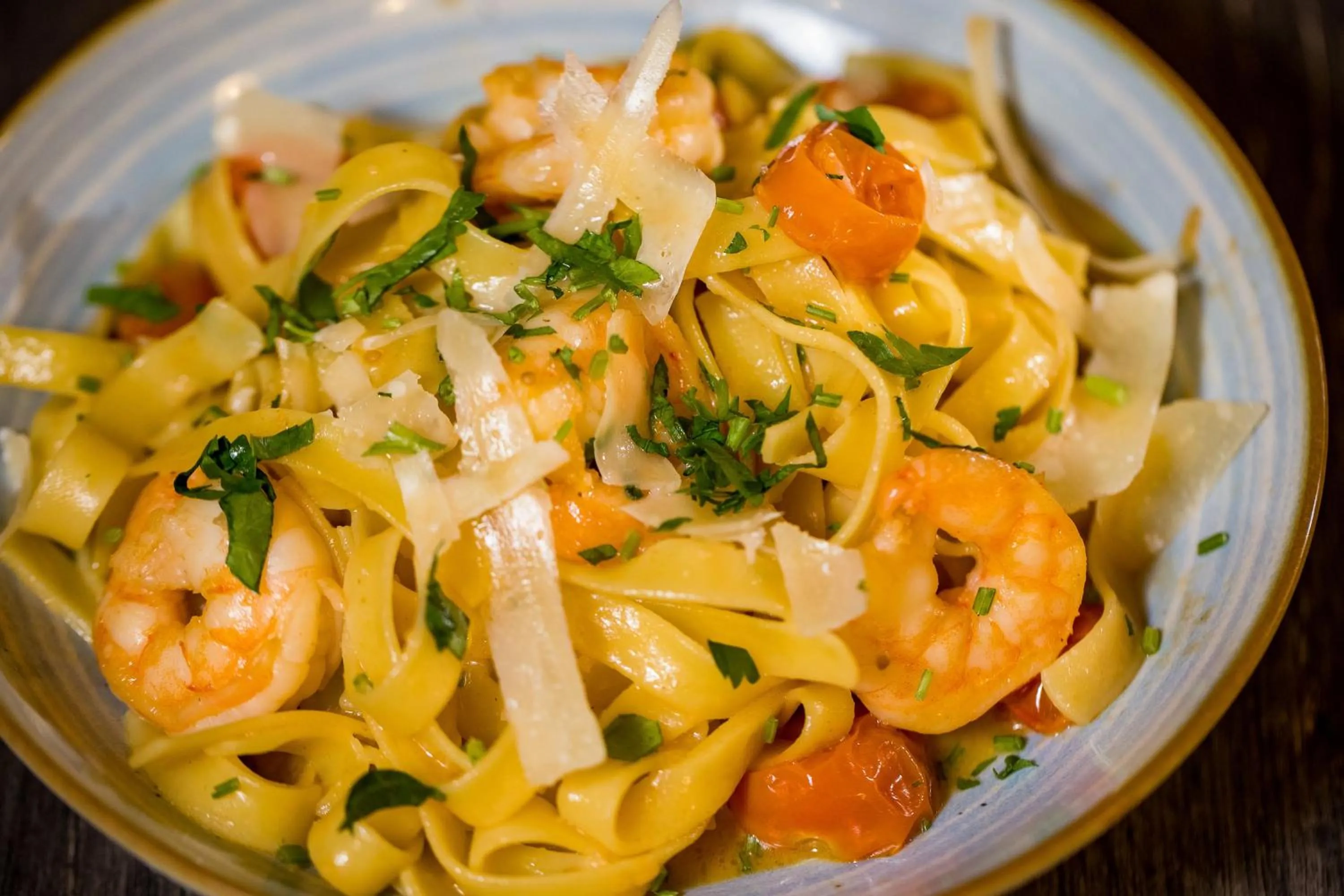 Restaurant/places to eat in Samaa Hotel