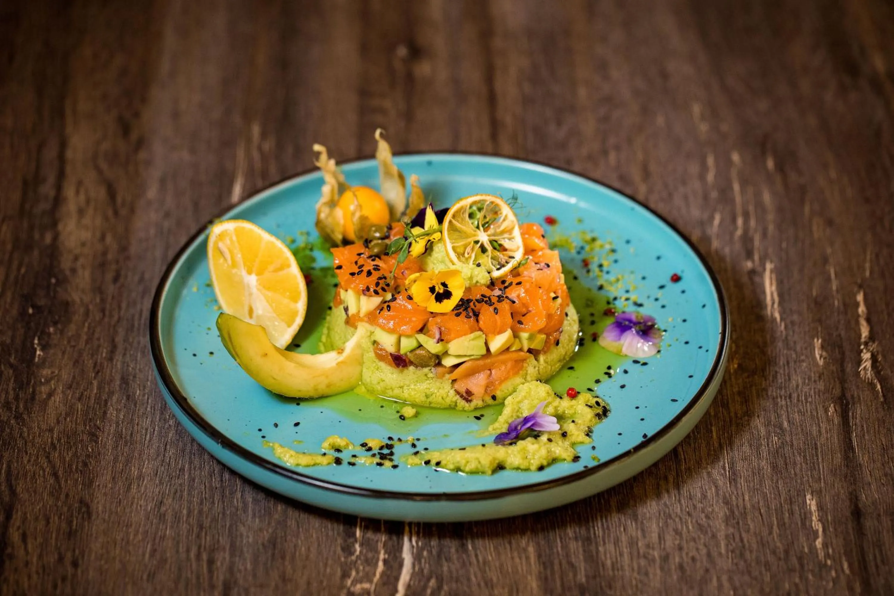 Restaurant/places to eat in Samaa Hotel