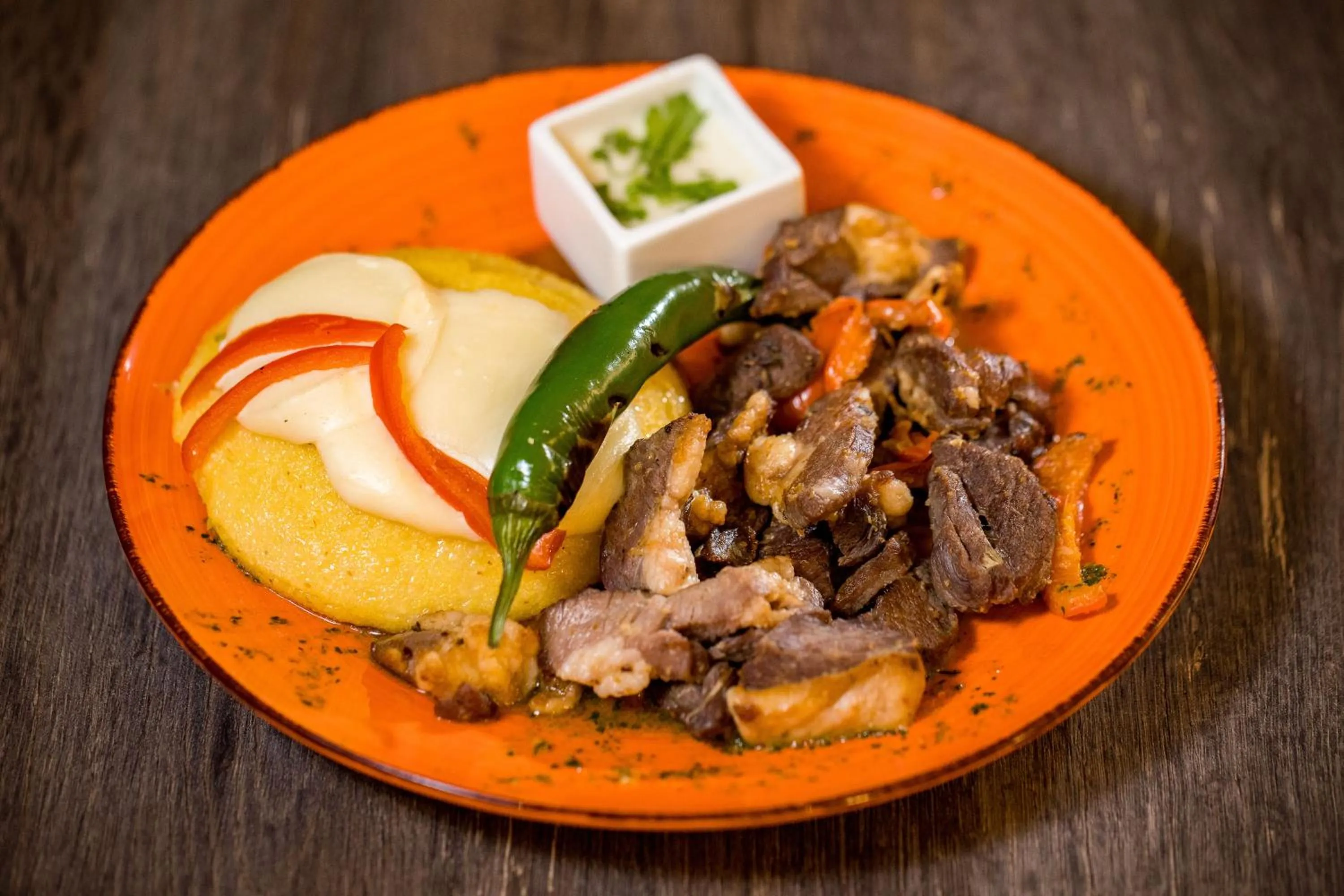 Restaurant/places to eat in Samaa Hotel