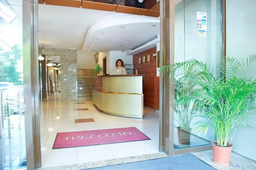 Lobby or reception in Samaa Hotel