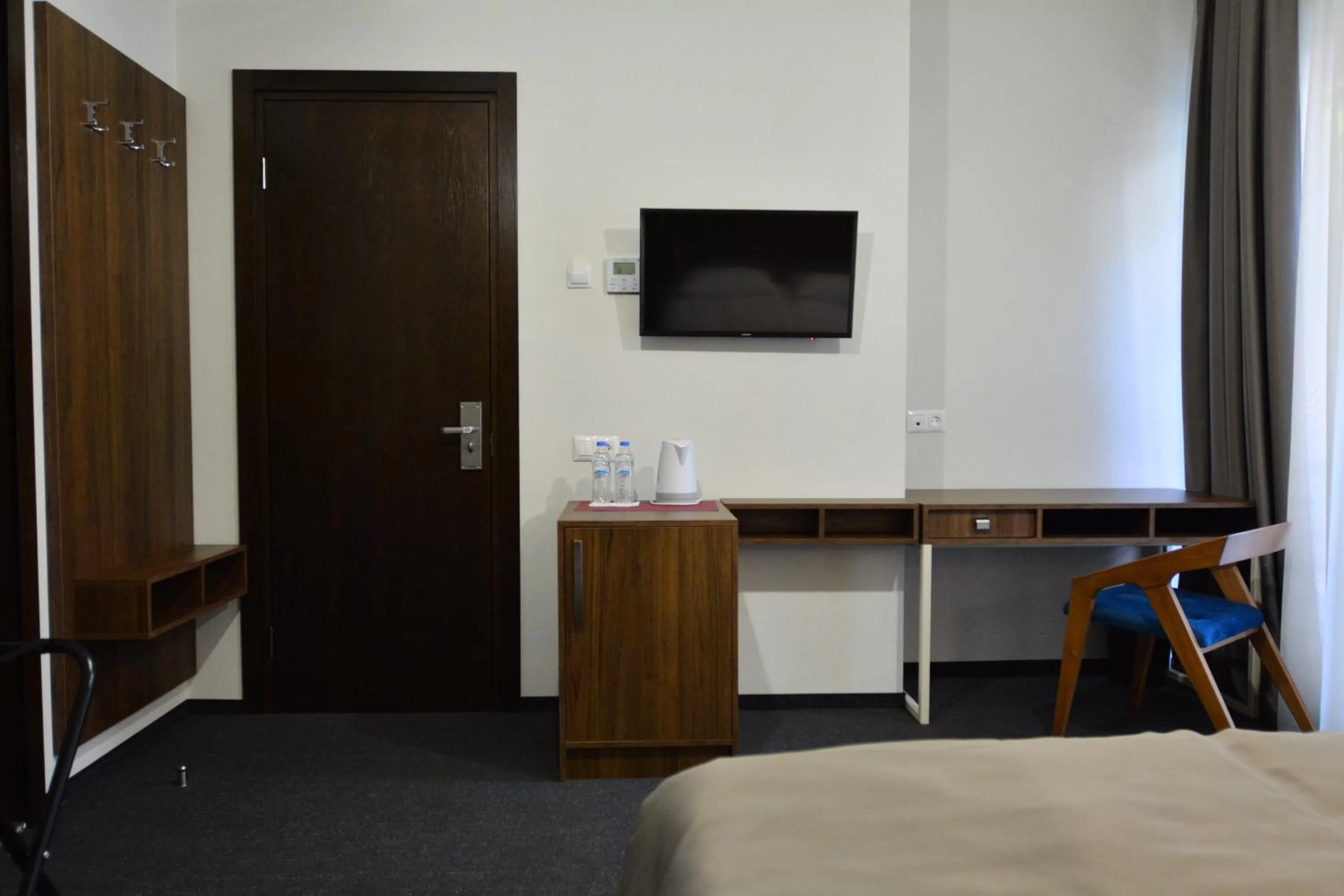 Bedroom, Bed in Hotel Garnet Tbilisi