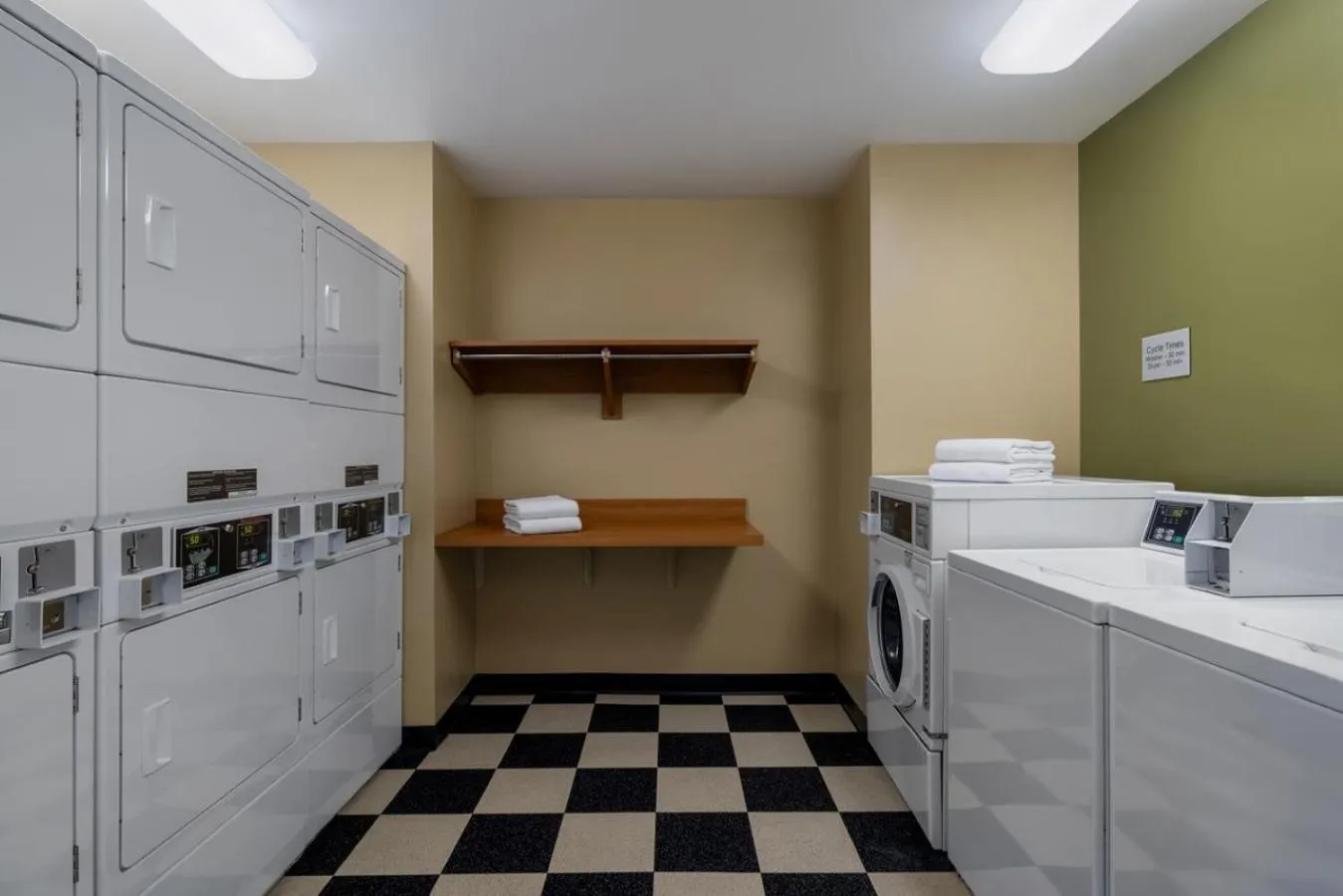 washing machine in TownePlace Suites by Marriott Albuquerque North