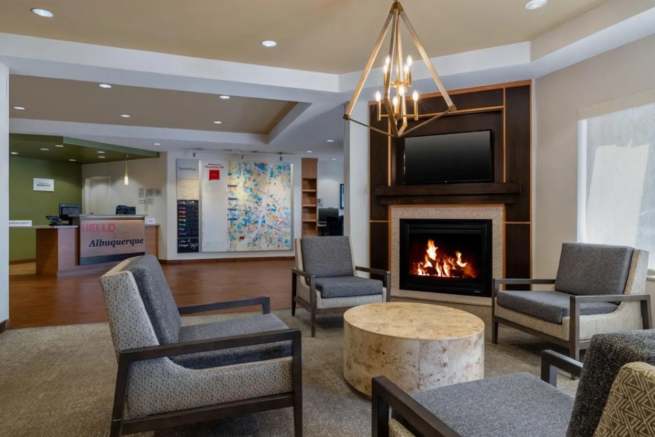 Seating area in TownePlace Suites by Marriott Albuquerque North