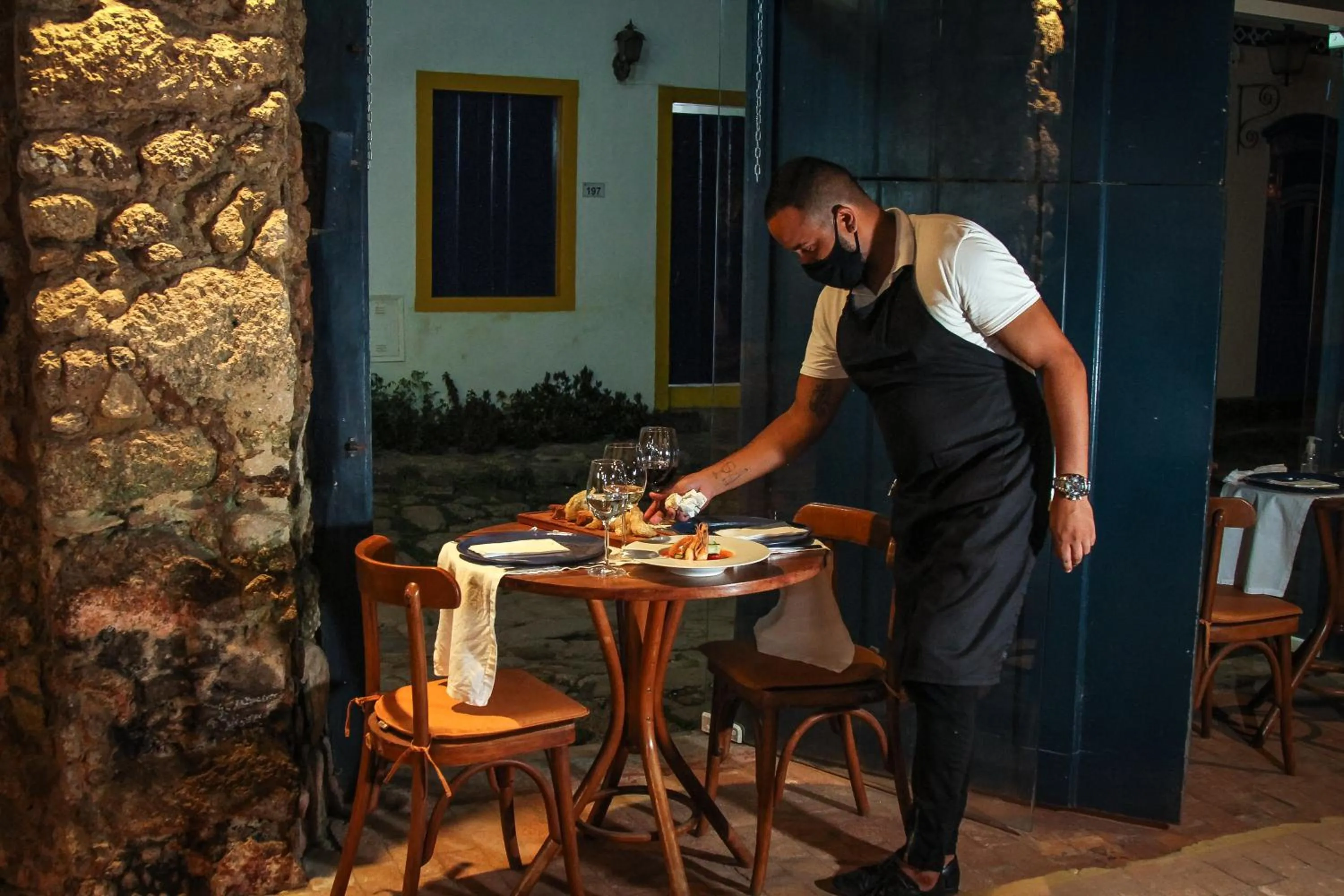 Restaurant/places to eat in Pousada Bartholomeu